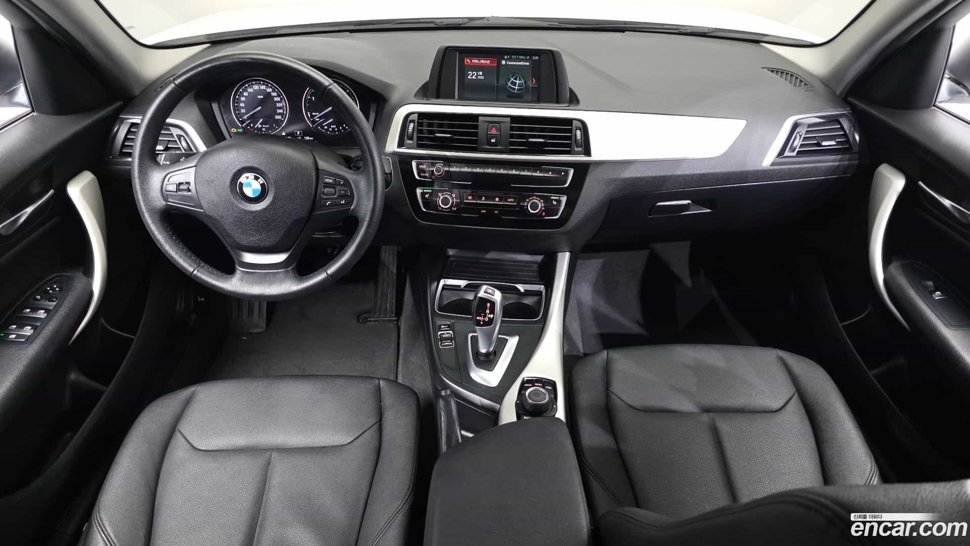 1-Series BMW 2018.0-INNER-007