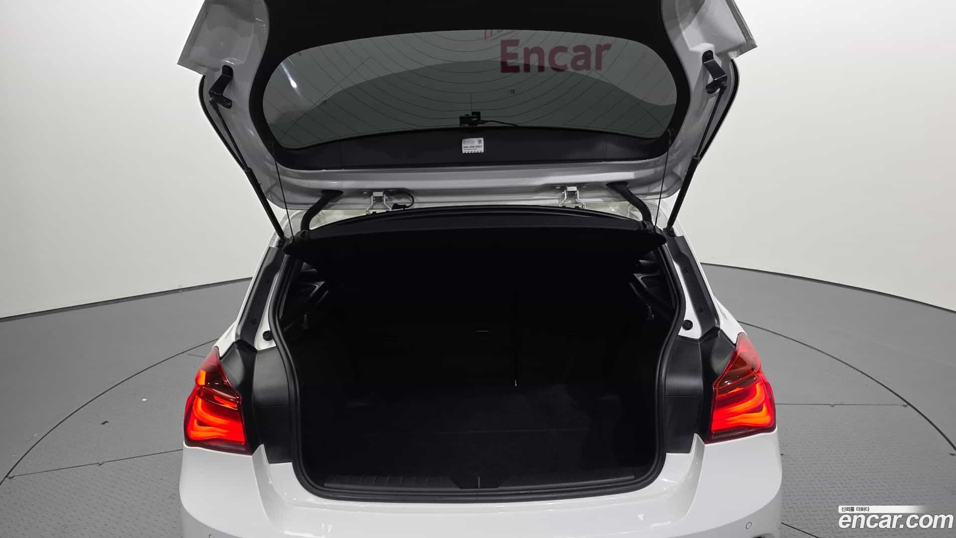 1-Series BMW 2018.0-OPTION-024