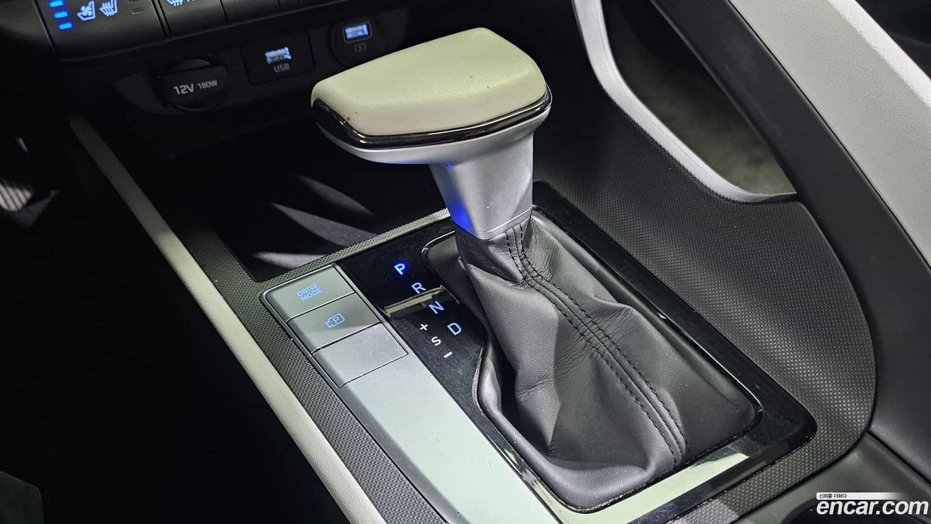 AVANTE Hyundai 2021.4-INNER-009