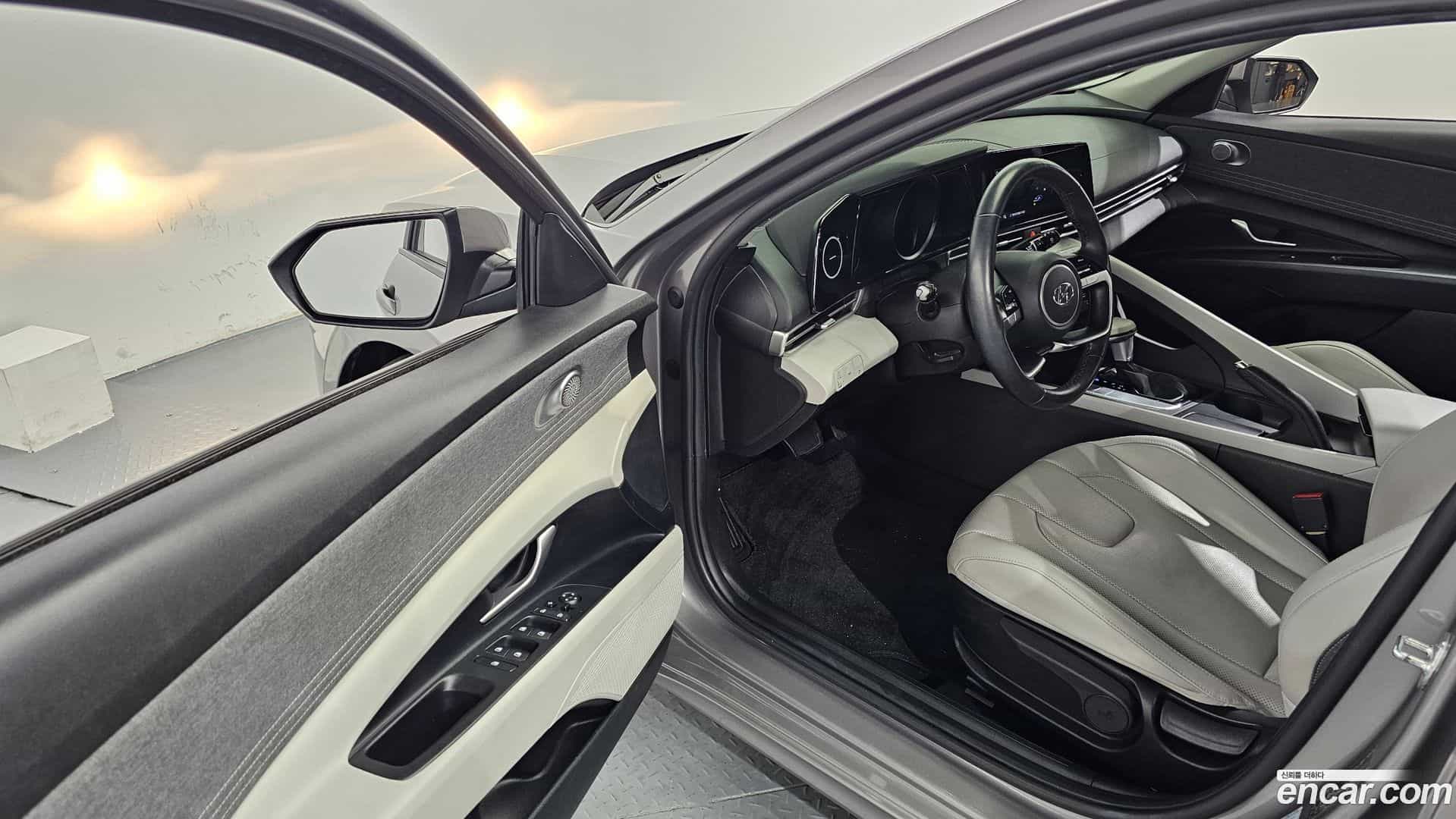 AVANTE Hyundai 2021.4-INNER-010