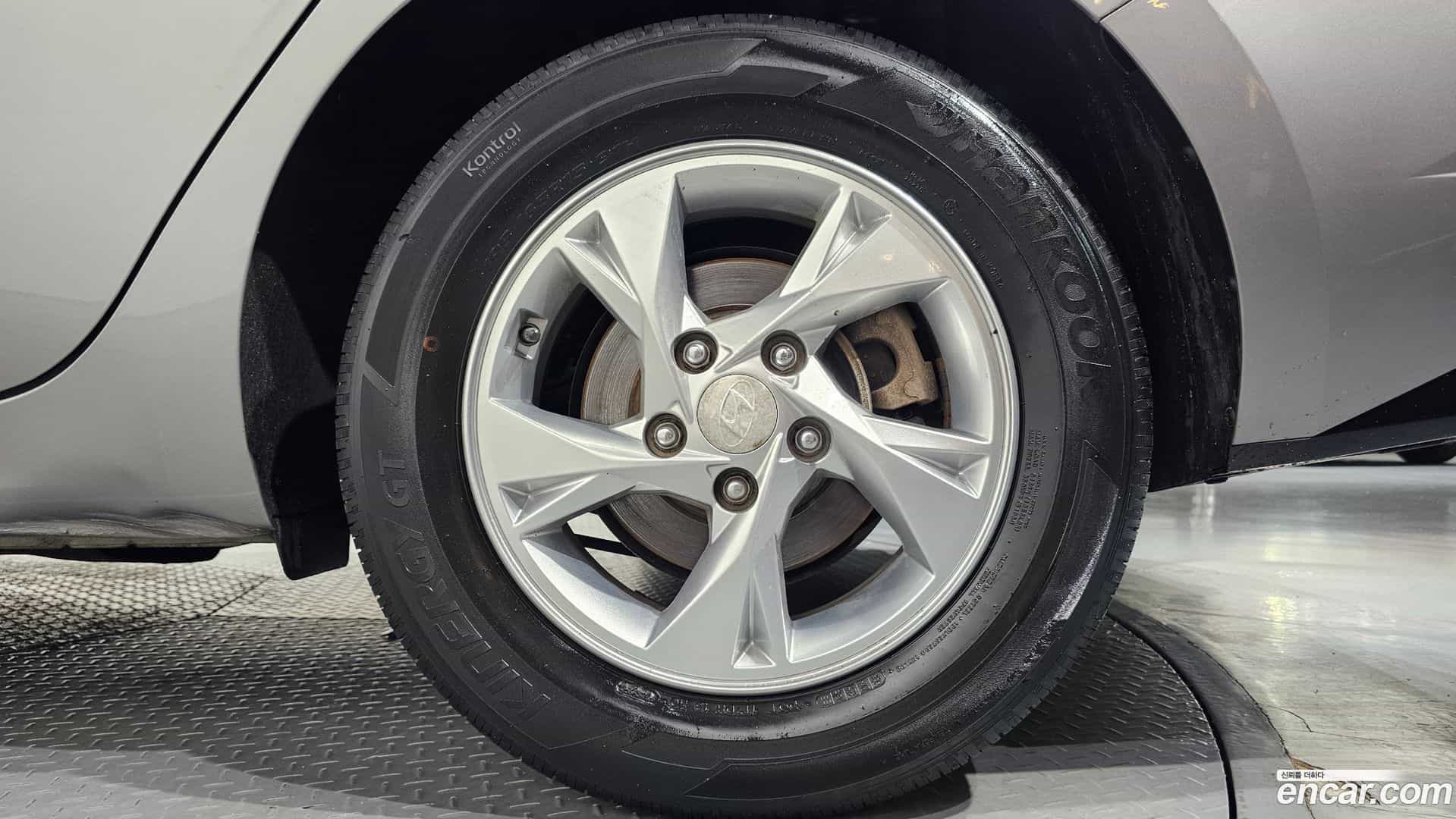 AVANTE Hyundai 2021.4-OUTER-031