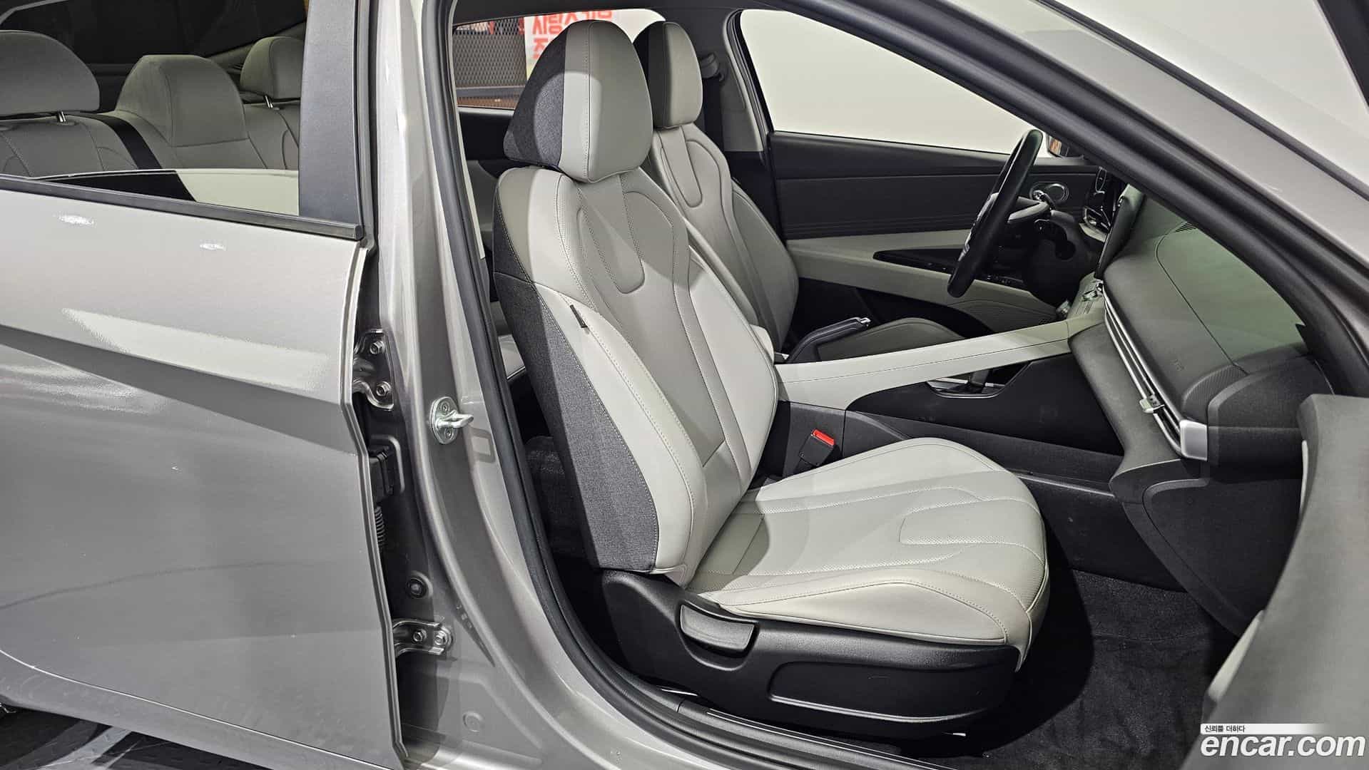 AVANTE Hyundai 2021.4-INNER-036