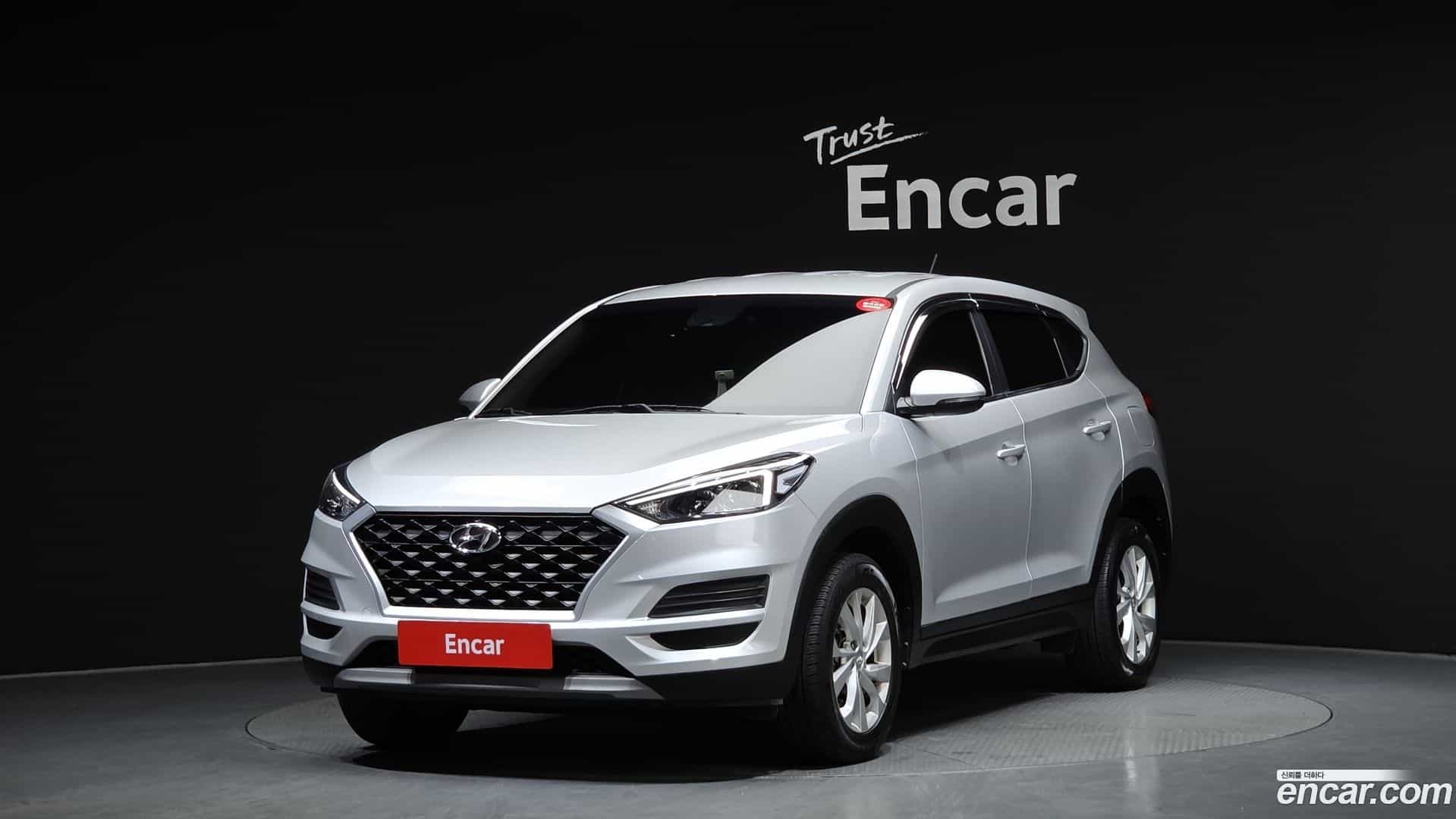 Tucson Hyundai 2019.10-OUTER-001