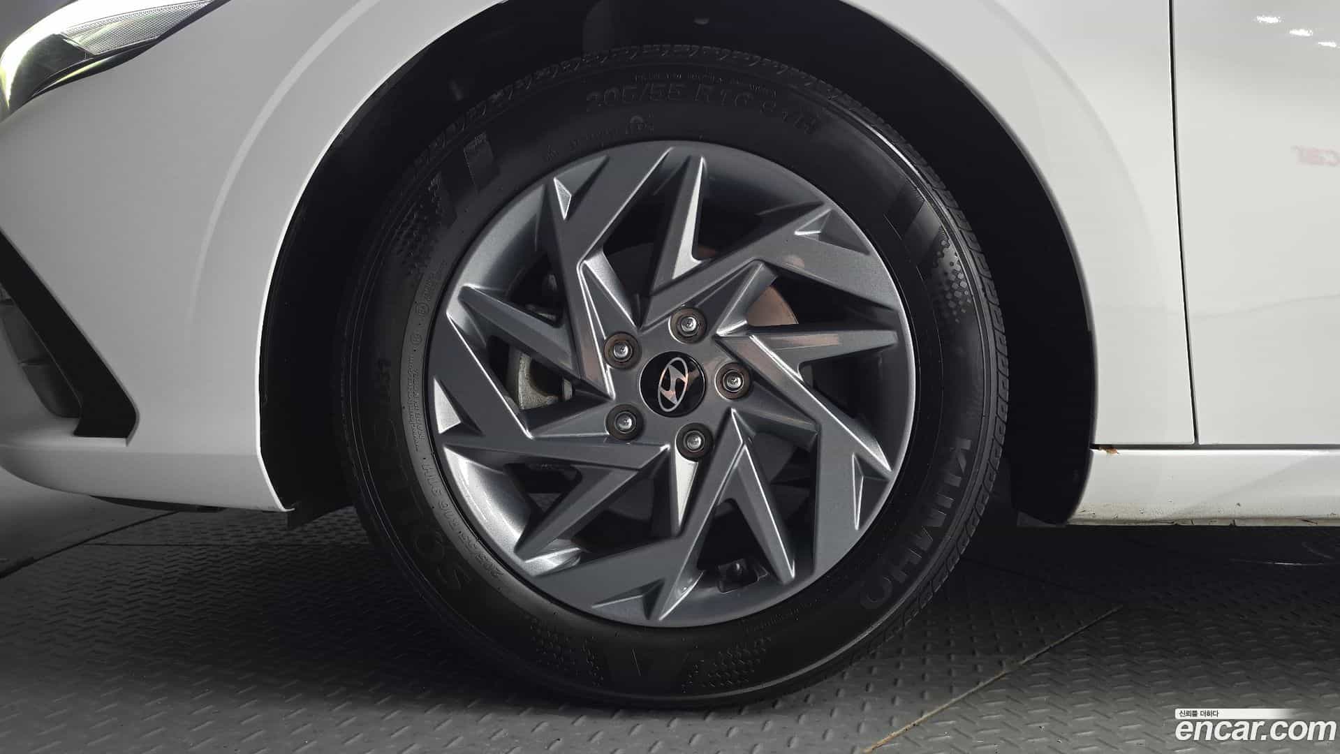 AVANTE Hyundai 2023.4-OUTER-005