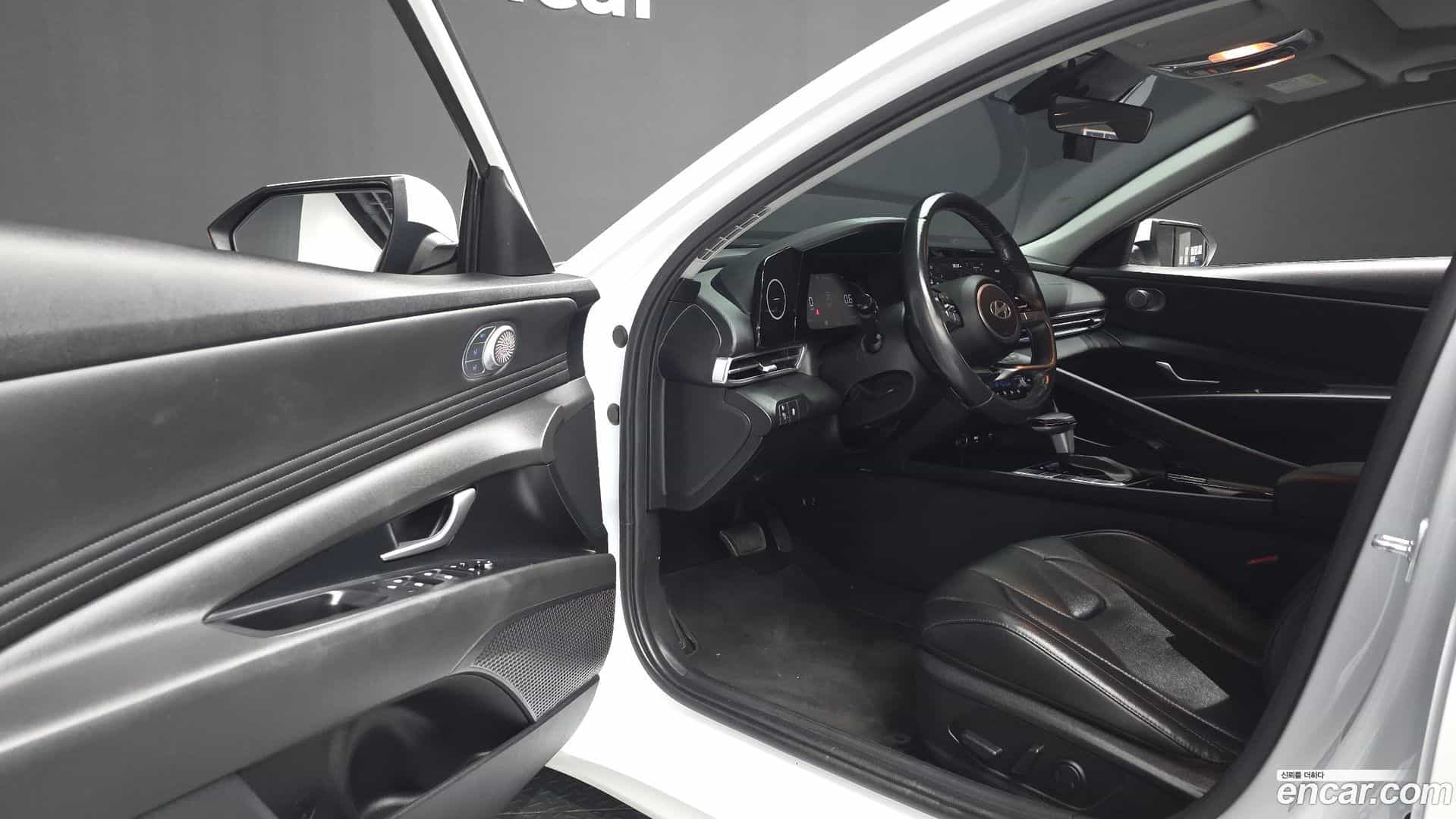 AVANTE Hyundai 2023.4-INNER-010