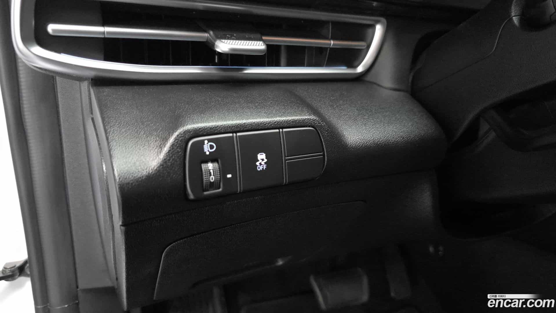 AVANTE Hyundai 2023.4-OPTION-017