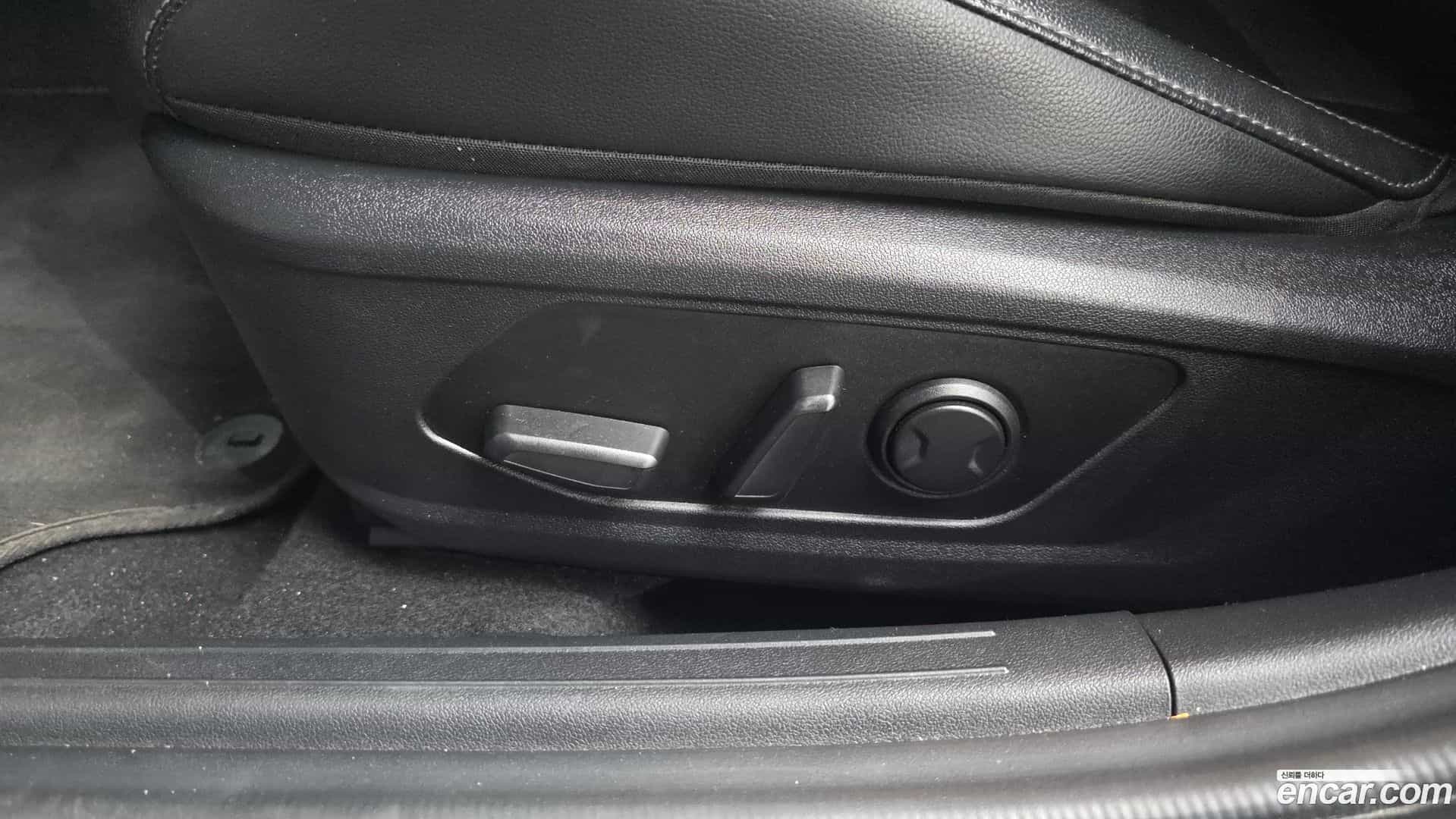 AVANTE Hyundai 2023.4-OPTION-040