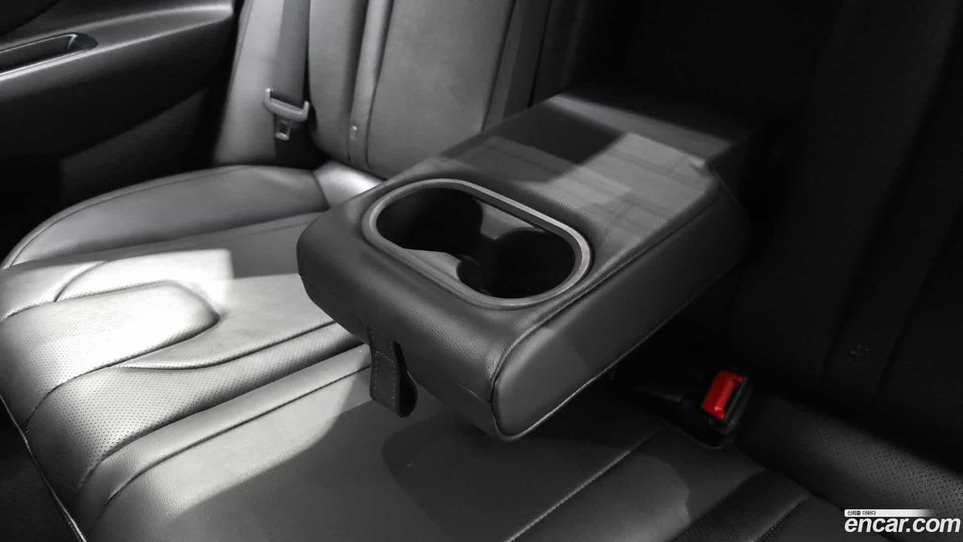 AVANTE Hyundai 2023.4-OPTION-044