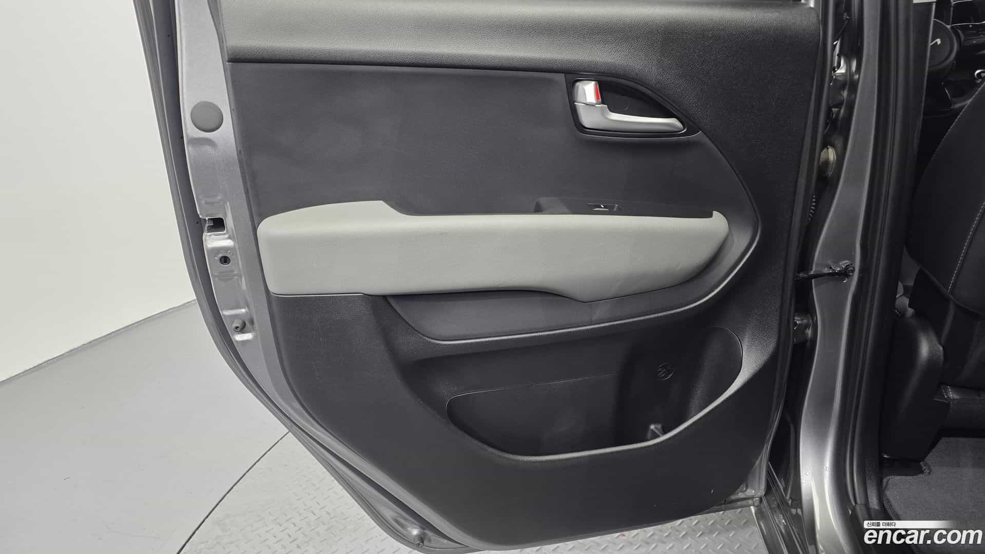 RAY Kia 2024.4-INNER-035
