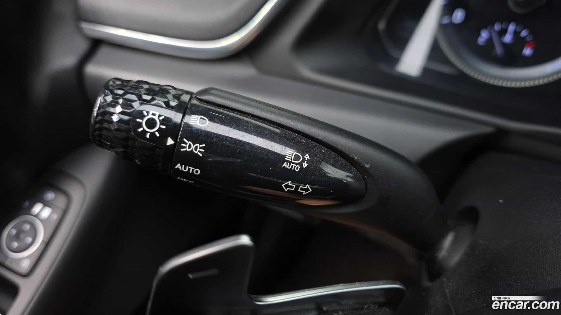 Sonata Hyundai 2019.5-OPTION-023