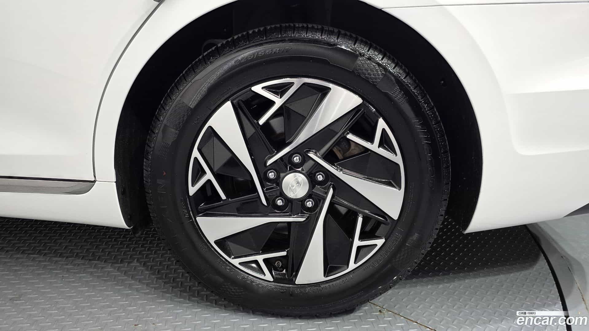 Grandeur Hyundai 2022.5-OUTER-031