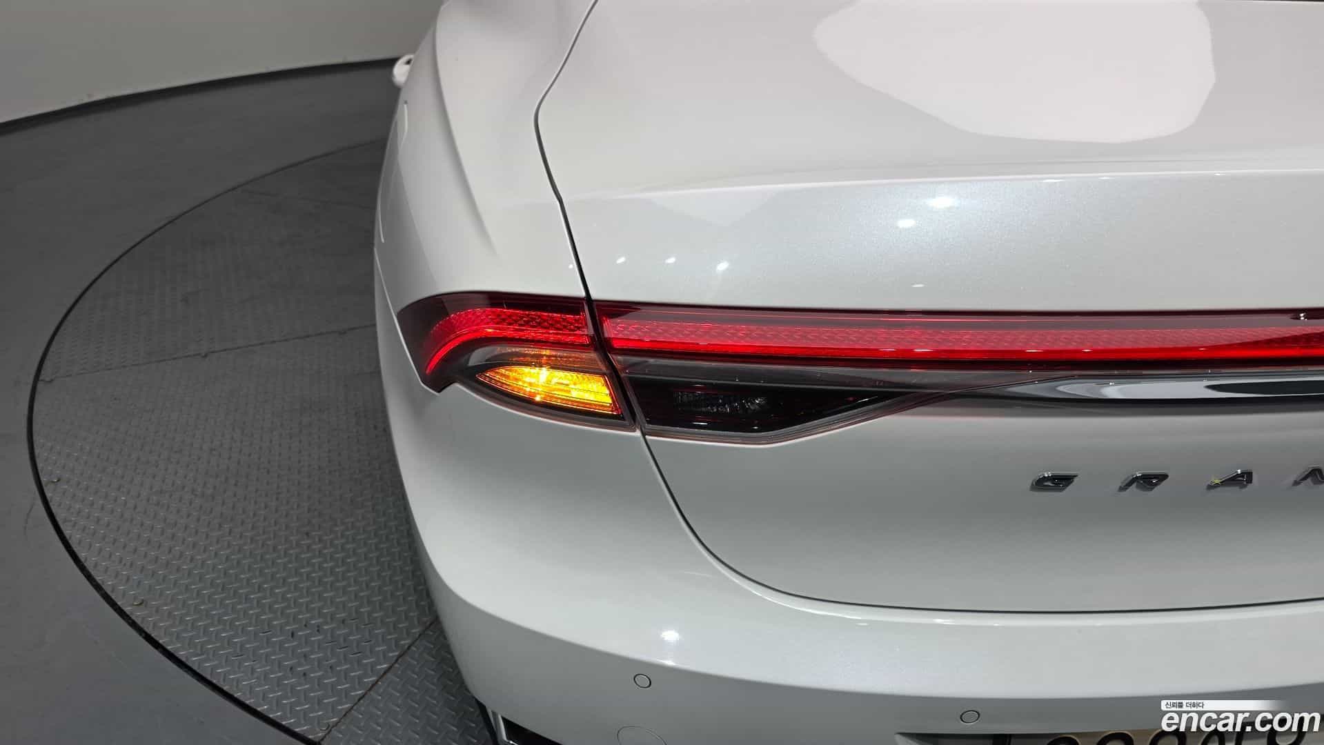 Grandeur Hyundai 2022.5-OUTER-033