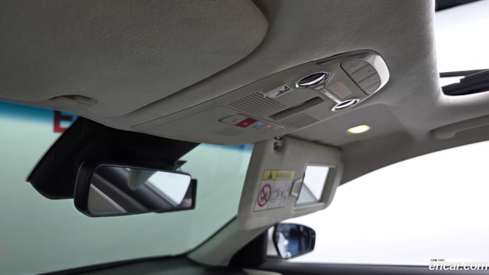 Grandeur Hyundai 2022.5-OPTION-040