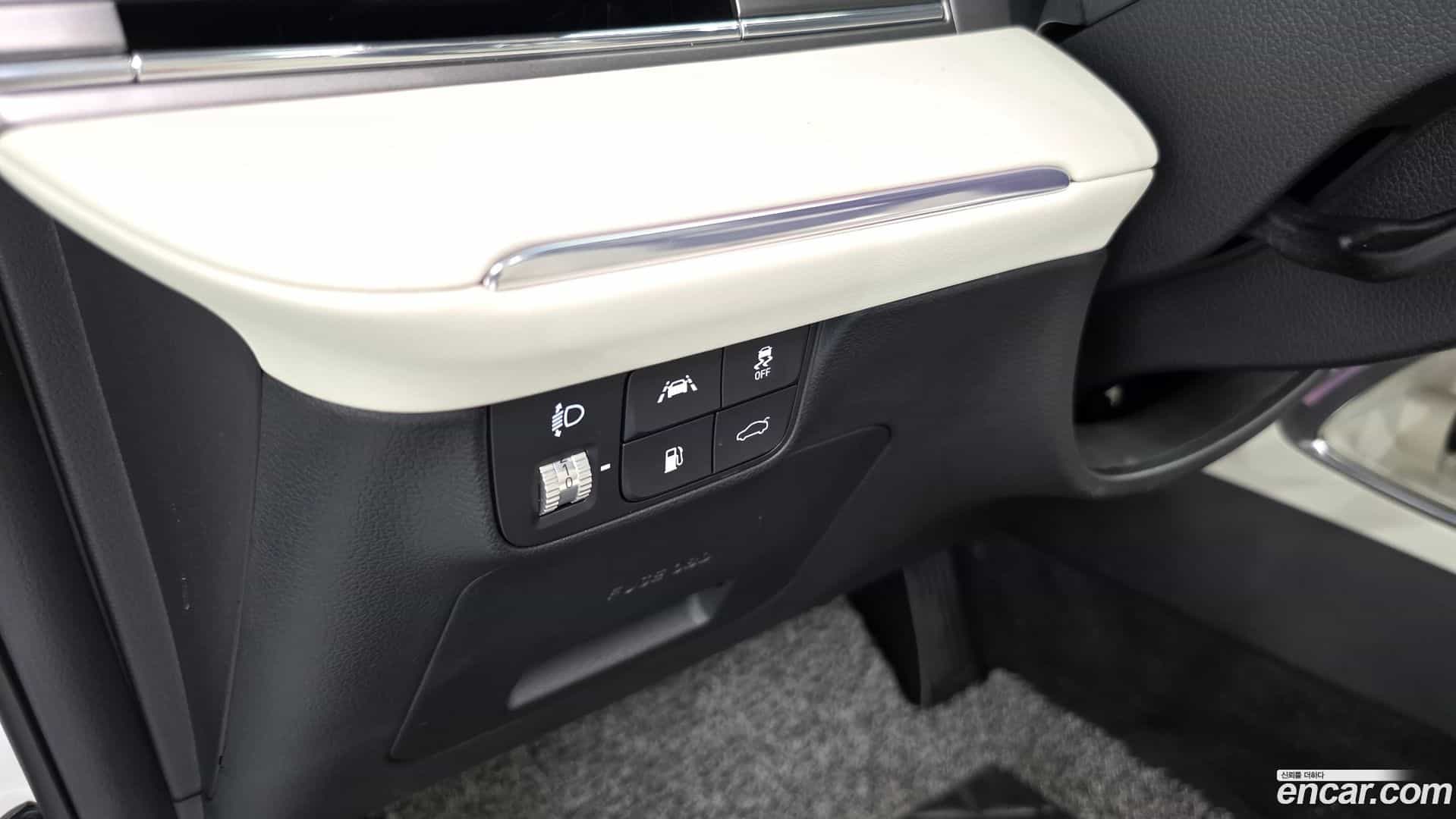 Grandeur Hyundai 2022.5-OPTION-041