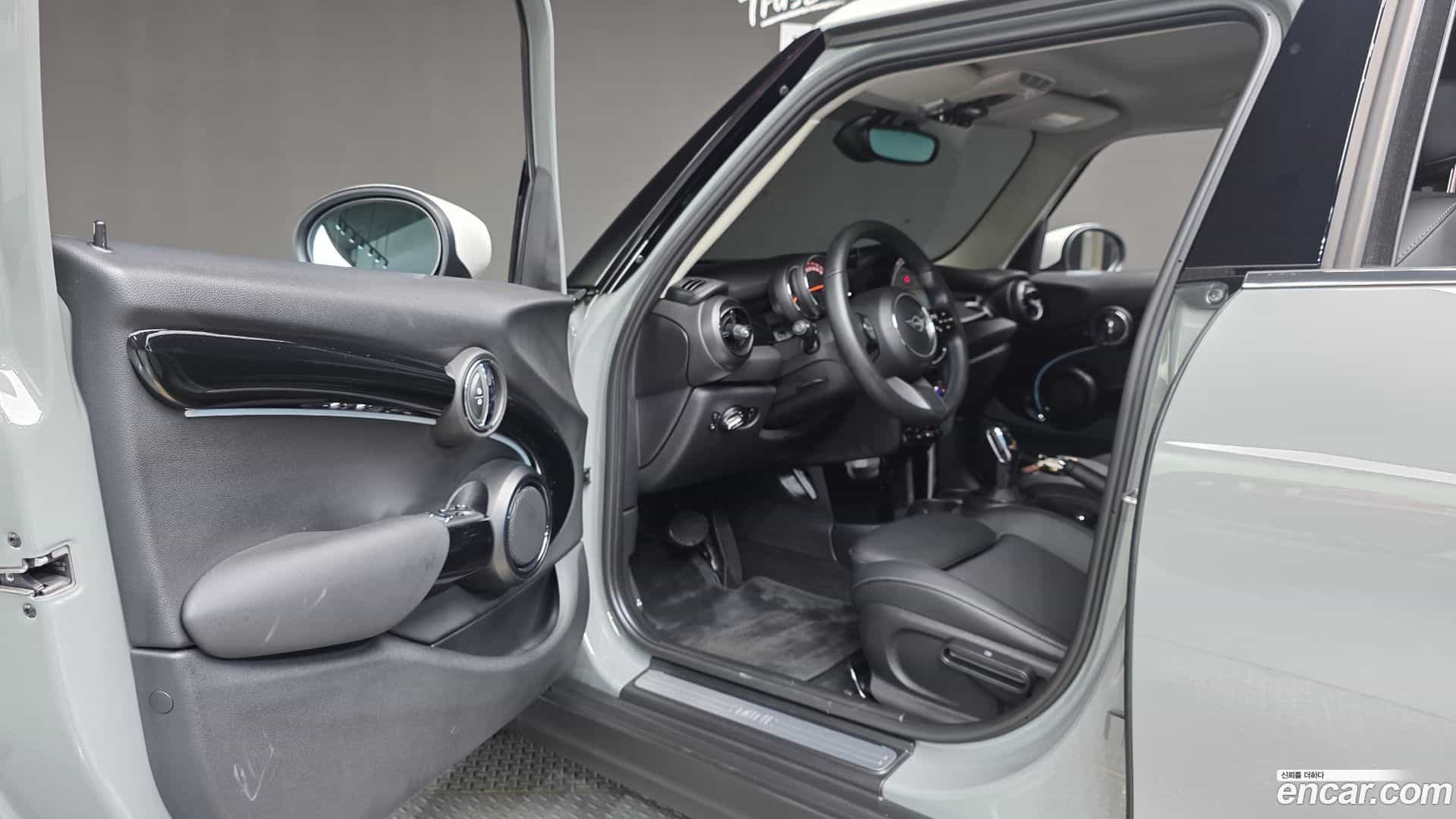 Cooper Mini 2022.4-INNER-010