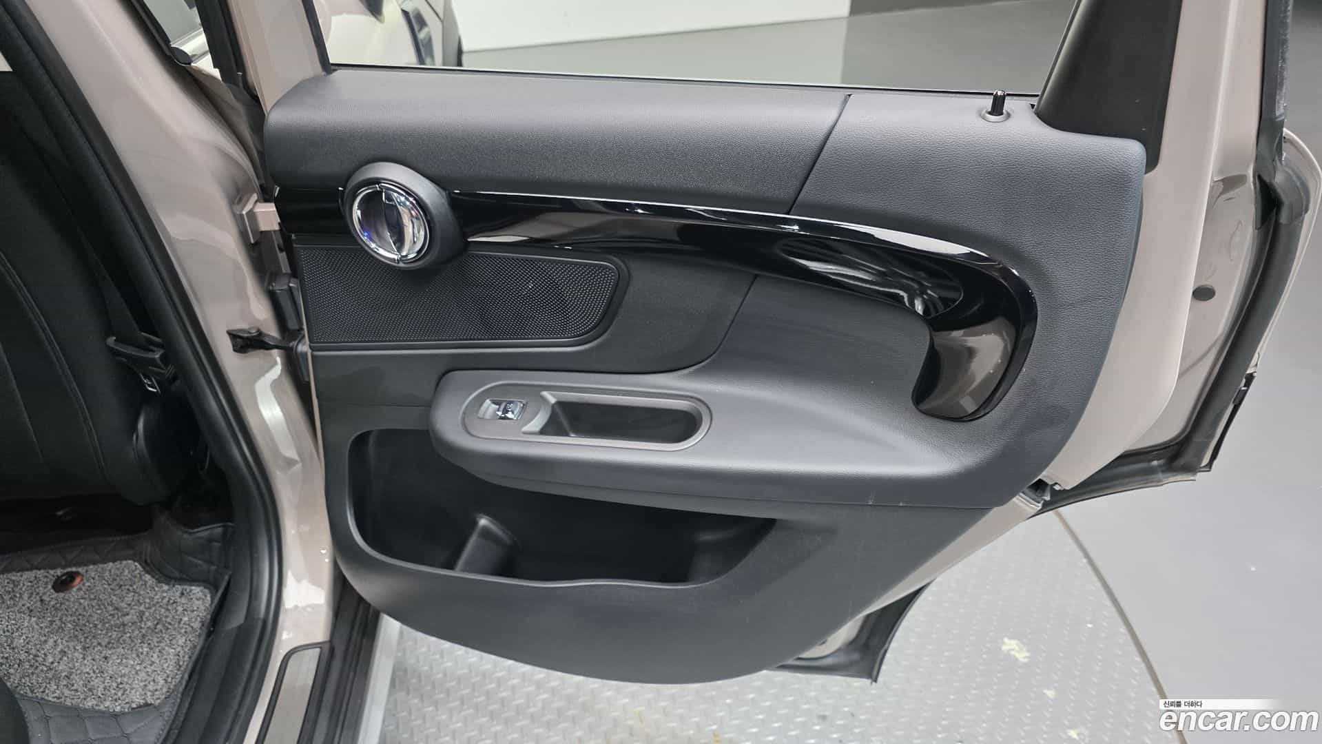 Countryman Mini 2023.3-INNER-035