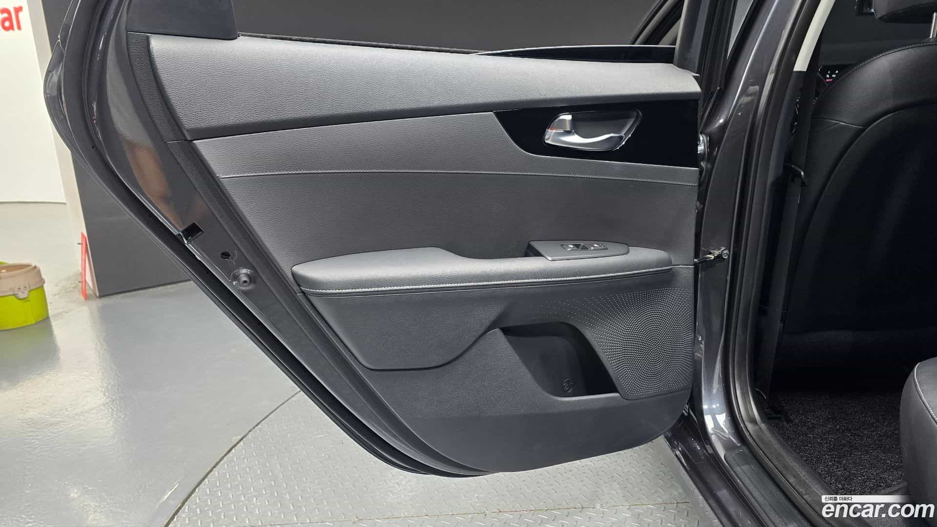 K3 Kia 2022.3-INNER-035