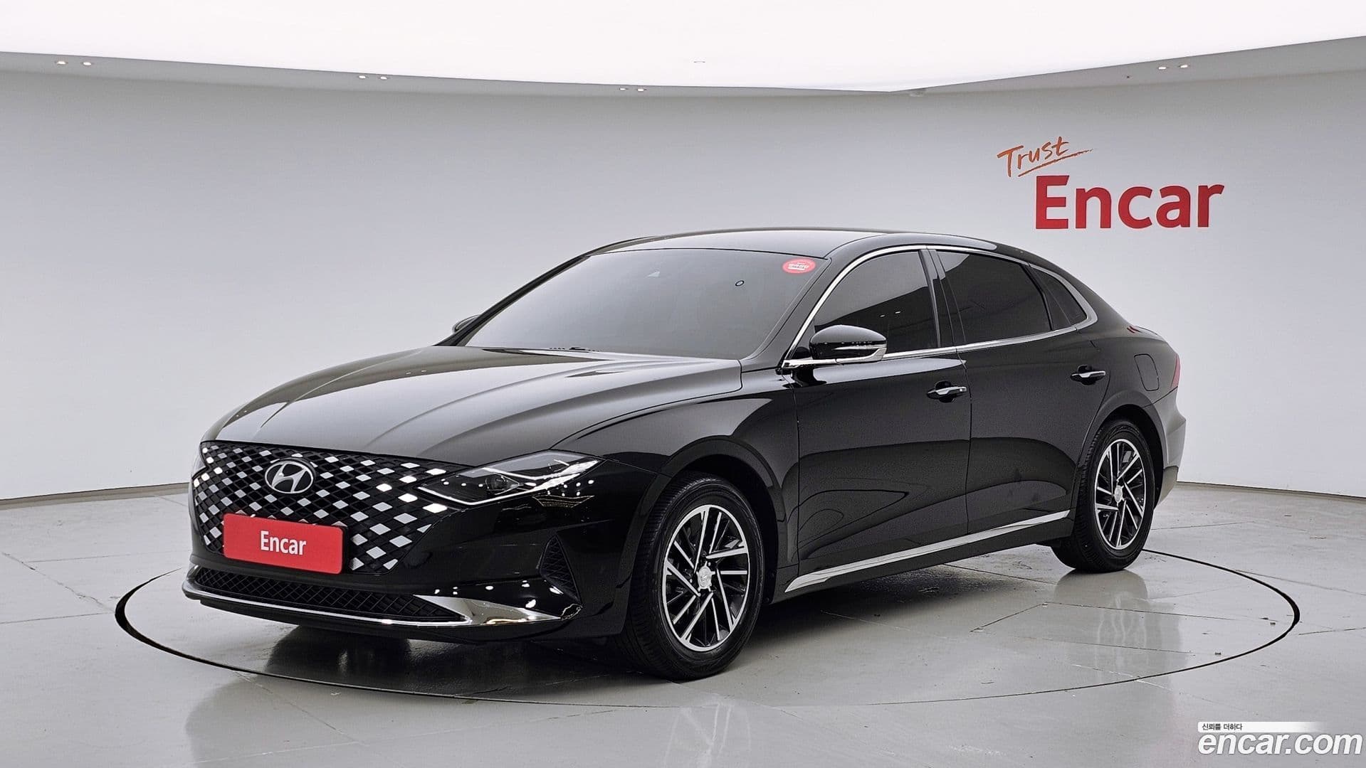 Main__Slider__Photo:Grandeur Hyundai 2022.3-0