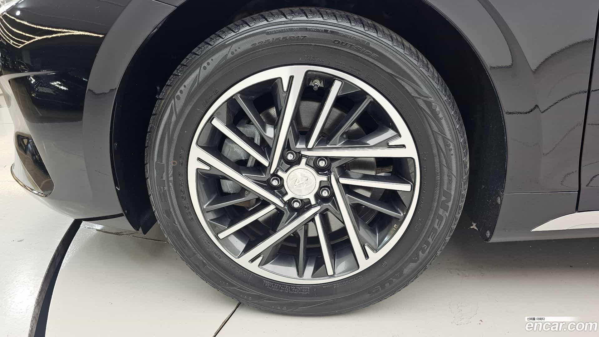 Grandeur Hyundai 2022.3-OUTER-005