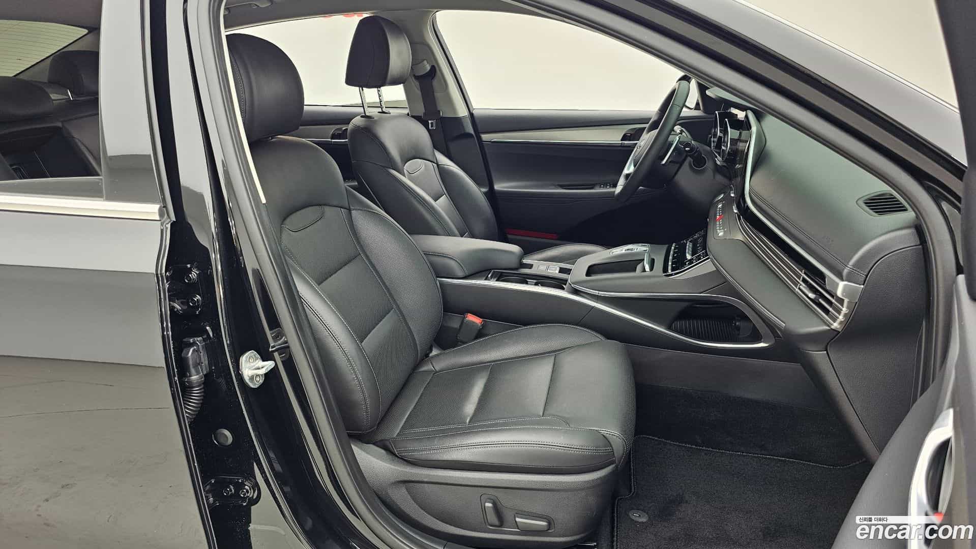 Grandeur Hyundai 2022.3-OPTION-015
