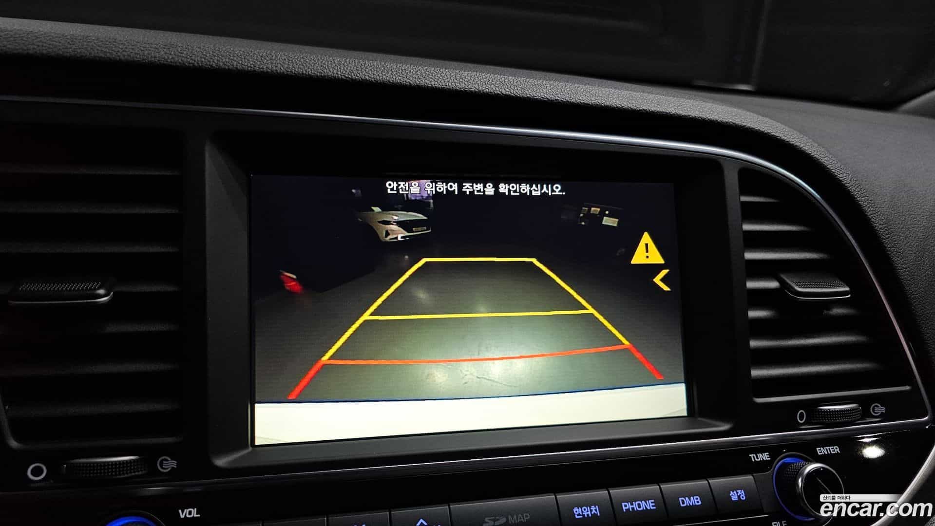 AVANTE Hyundai 2016.5-OPTION-019