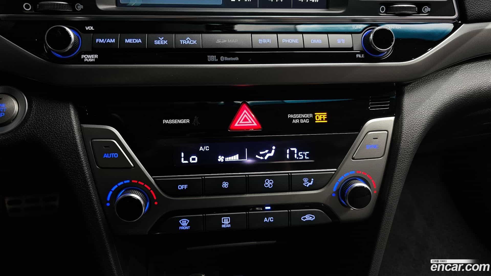 AVANTE Hyundai 2016.5-OPTION-040