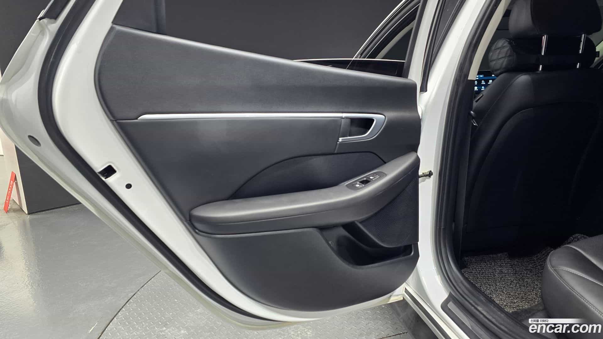 Sonata Hyundai 2019.5-INNER-035