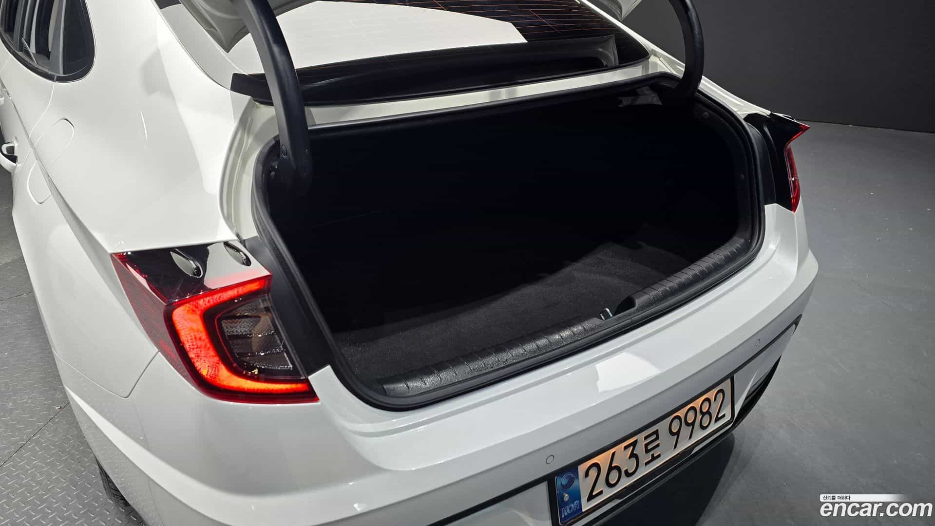 Sonata Hyundai 2019.5-OPTION-042