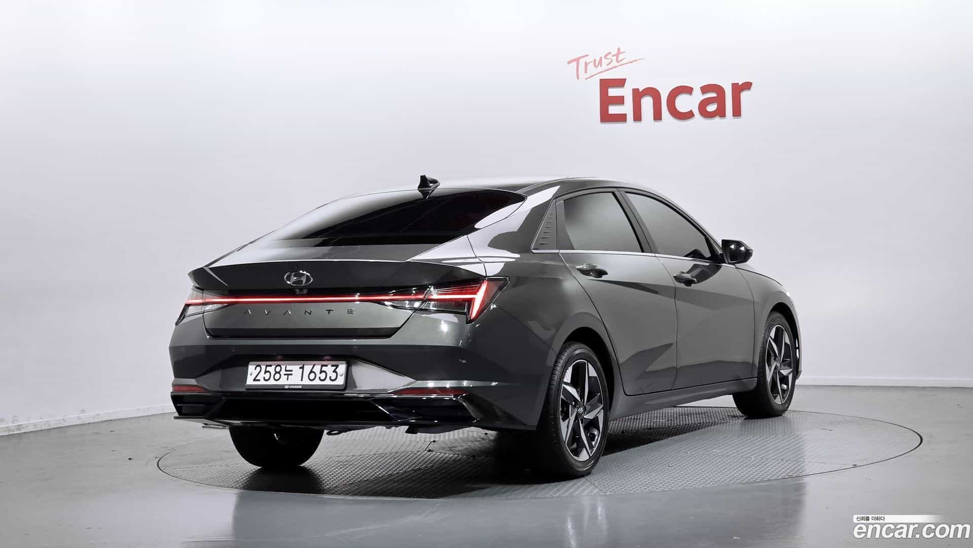 AVANTE Hyundai 2020.9-OUTER-002