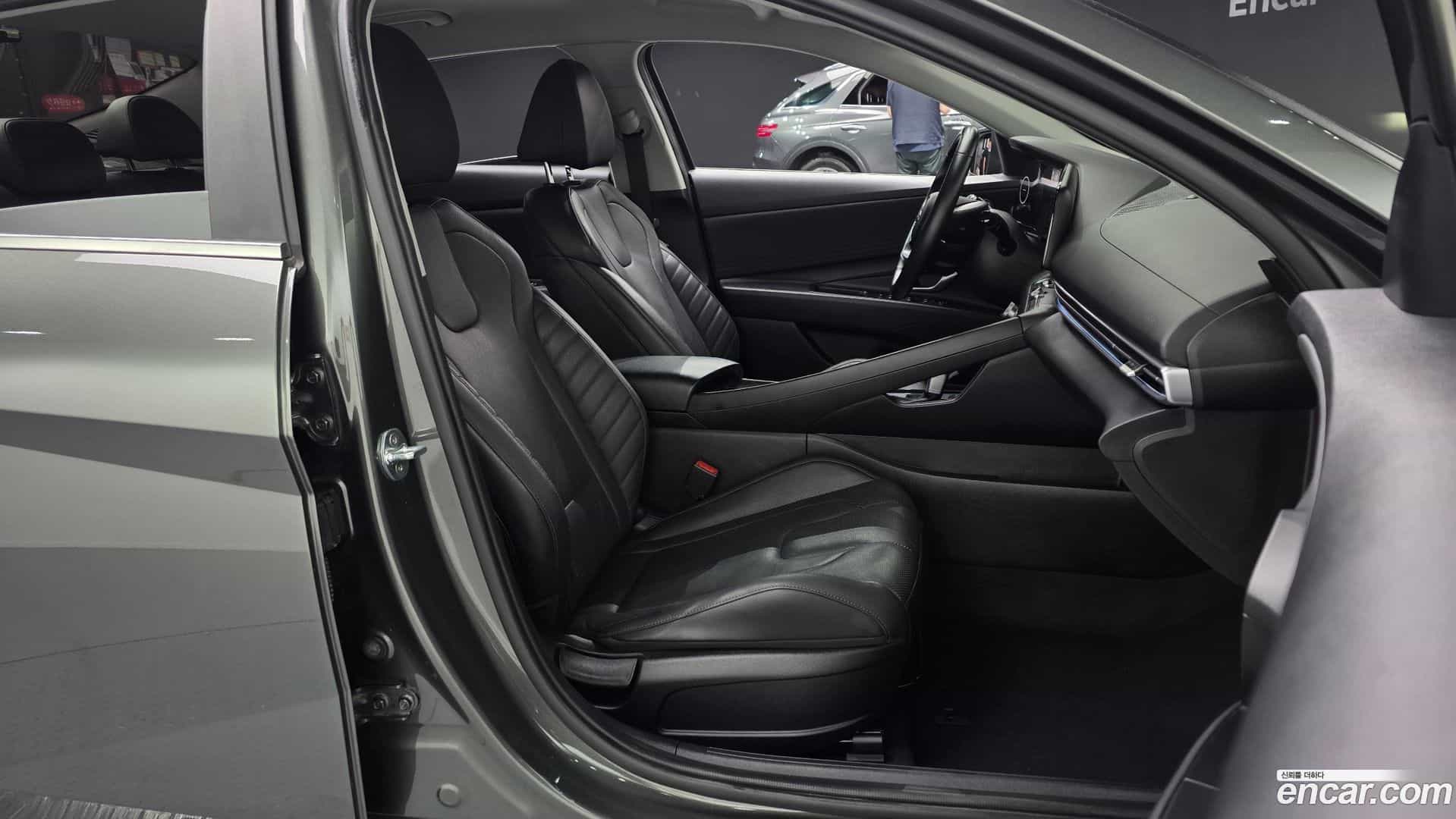 AVANTE Hyundai 2020.9-INNER-036
