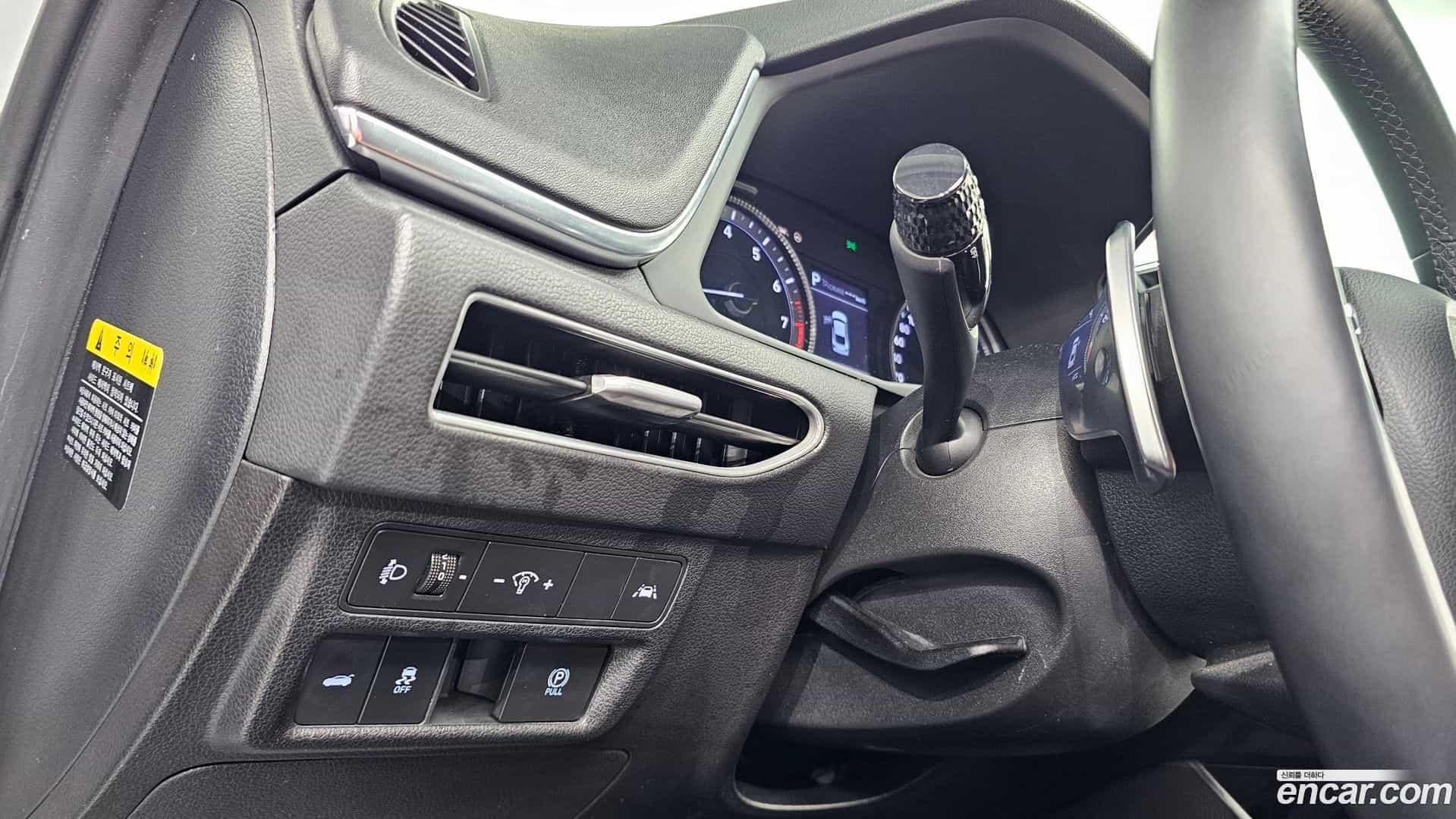 Sonata Hyundai 2019.4-OPTION-023