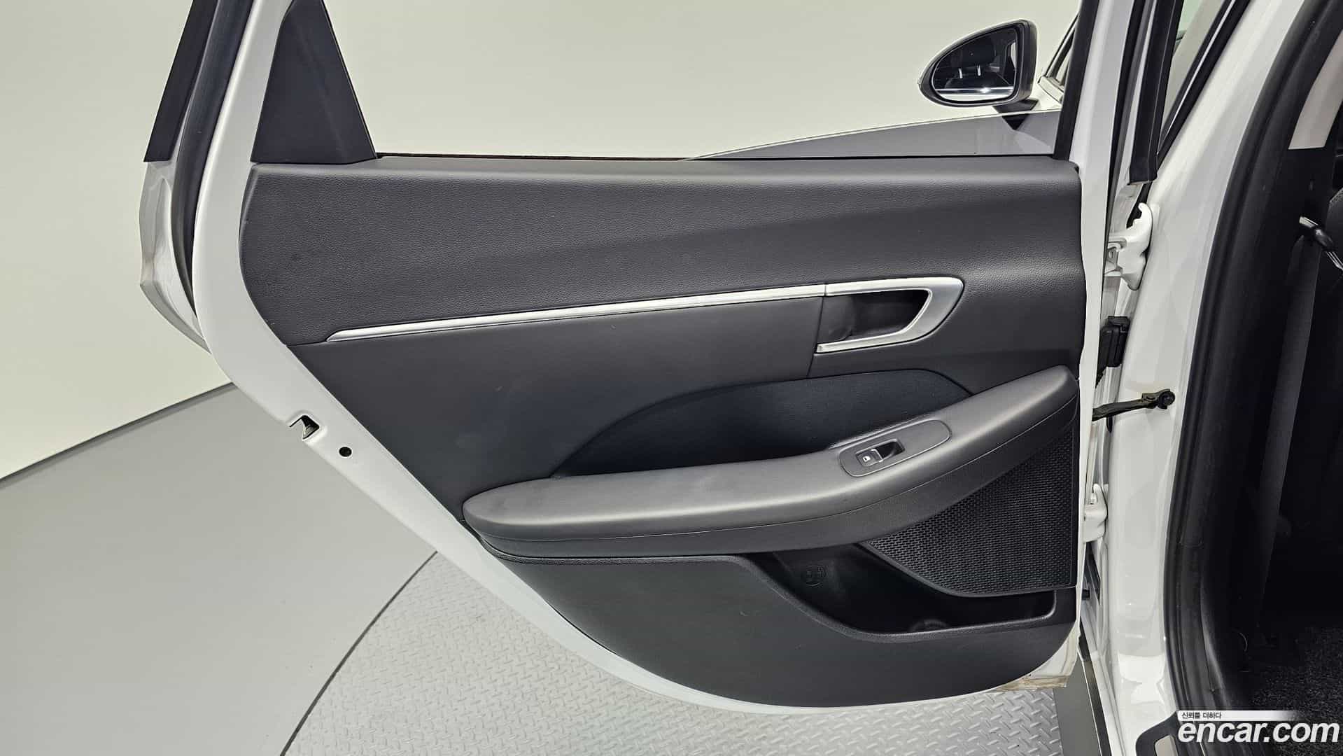 Sonata Hyundai 2019.4-INNER-035
