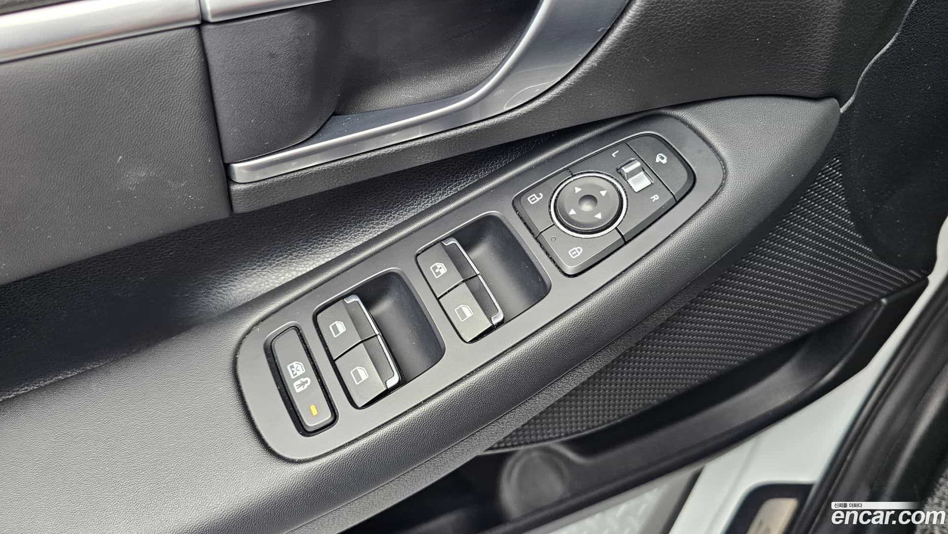 Sonata Hyundai 2019.4-OPTION-040