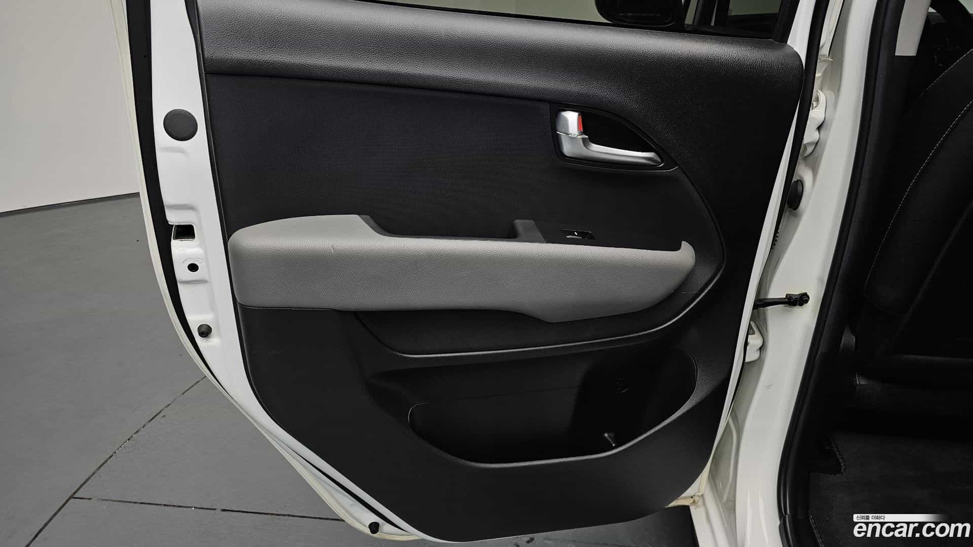 RAY Kia 2023.5-INNER-035