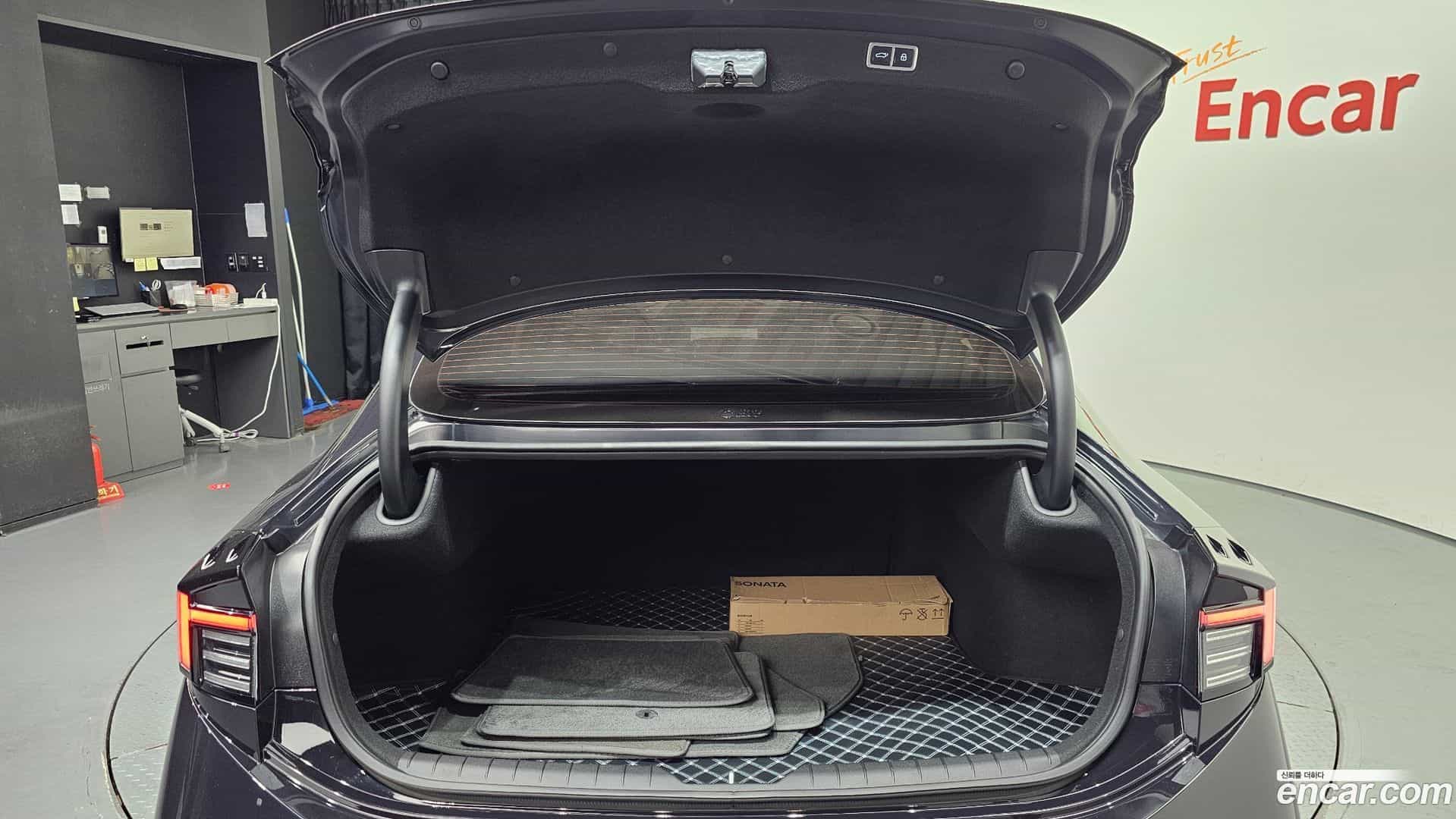 Sonata Hyundai 2023.9-OPTION-042