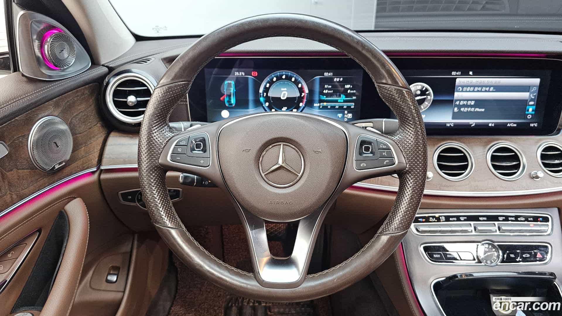 E-Class Mercedes-Benz 2016.9-OPTION-017