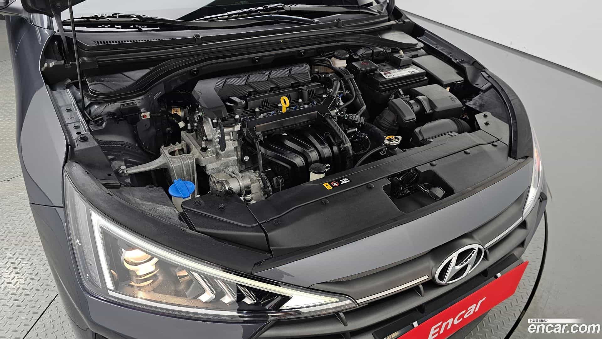 AVANTE Hyundai 2018.10-OUTER-006