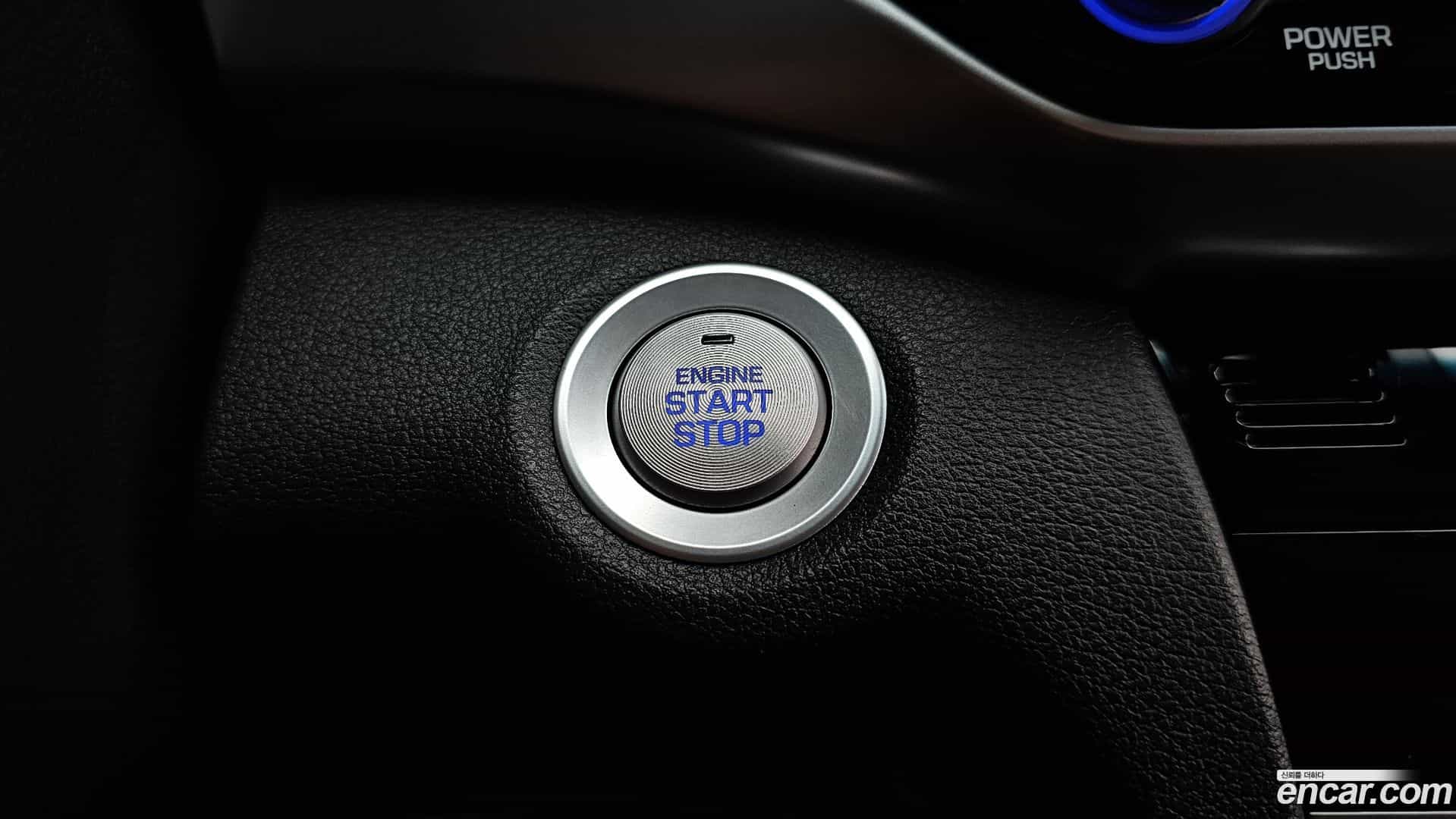 AVANTE Hyundai 2018.10-OPTION-023