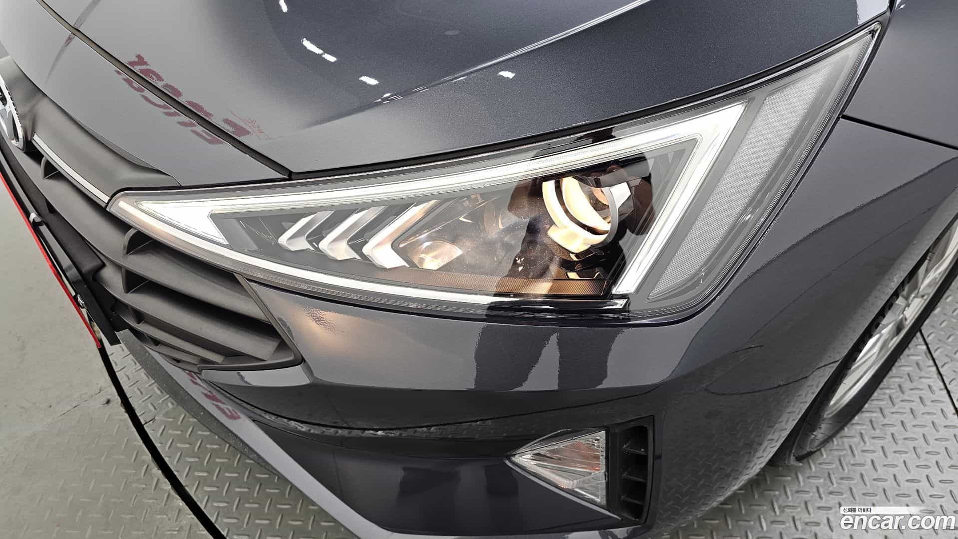 AVANTE Hyundai 2018.10-OUTER-032