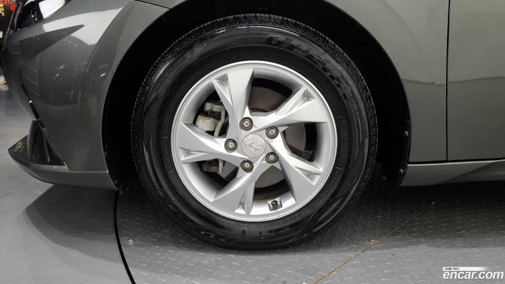 AVANTE Hyundai 2020.6-OUTER-005
