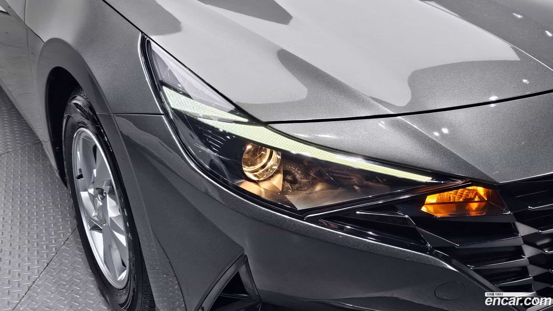AVANTE Hyundai 2020.6-OUTER-032