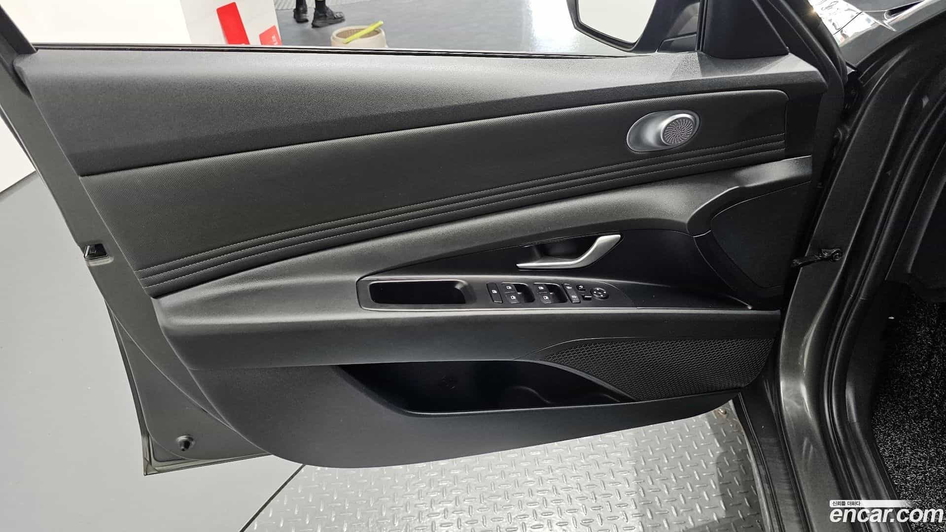 AVANTE Hyundai 2020.6-INNER-034