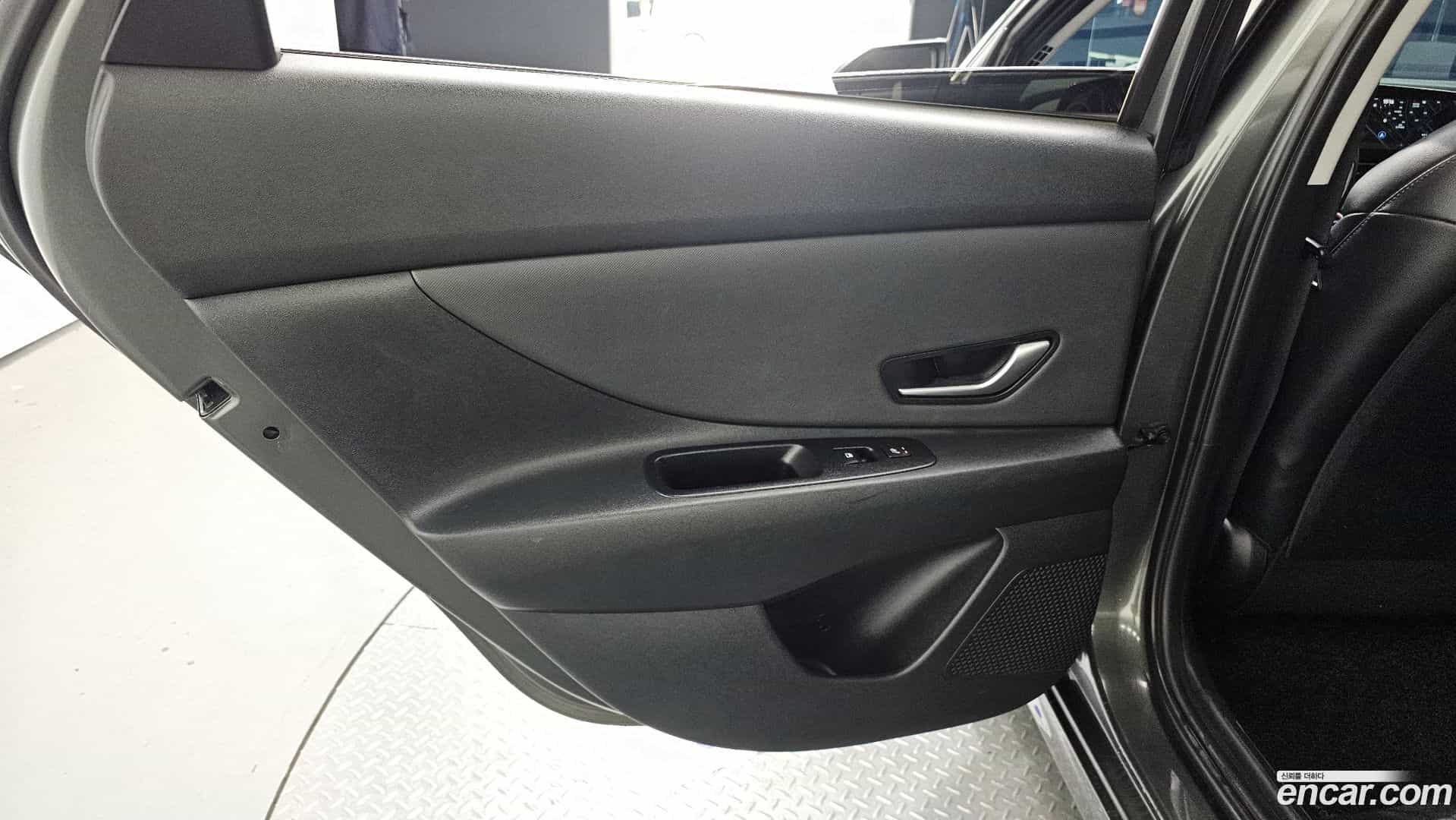 AVANTE Hyundai 2020.6-INNER-035