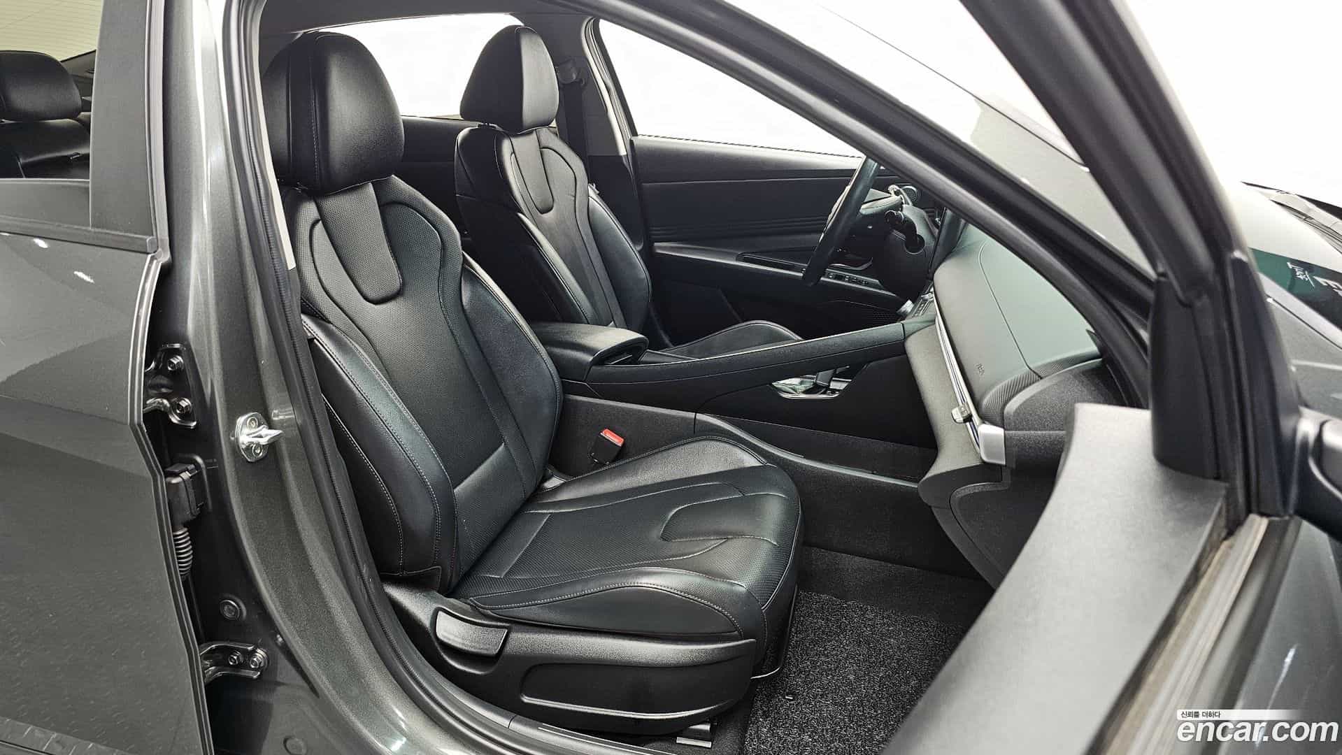 AVANTE Hyundai 2020.6-INNER-036