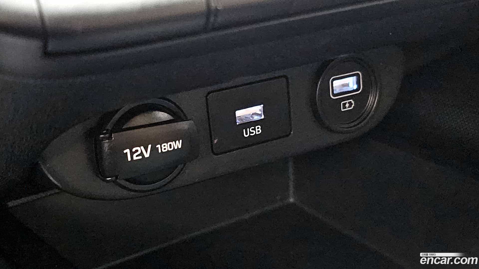 AVANTE Hyundai 2020.6-OPTION-041