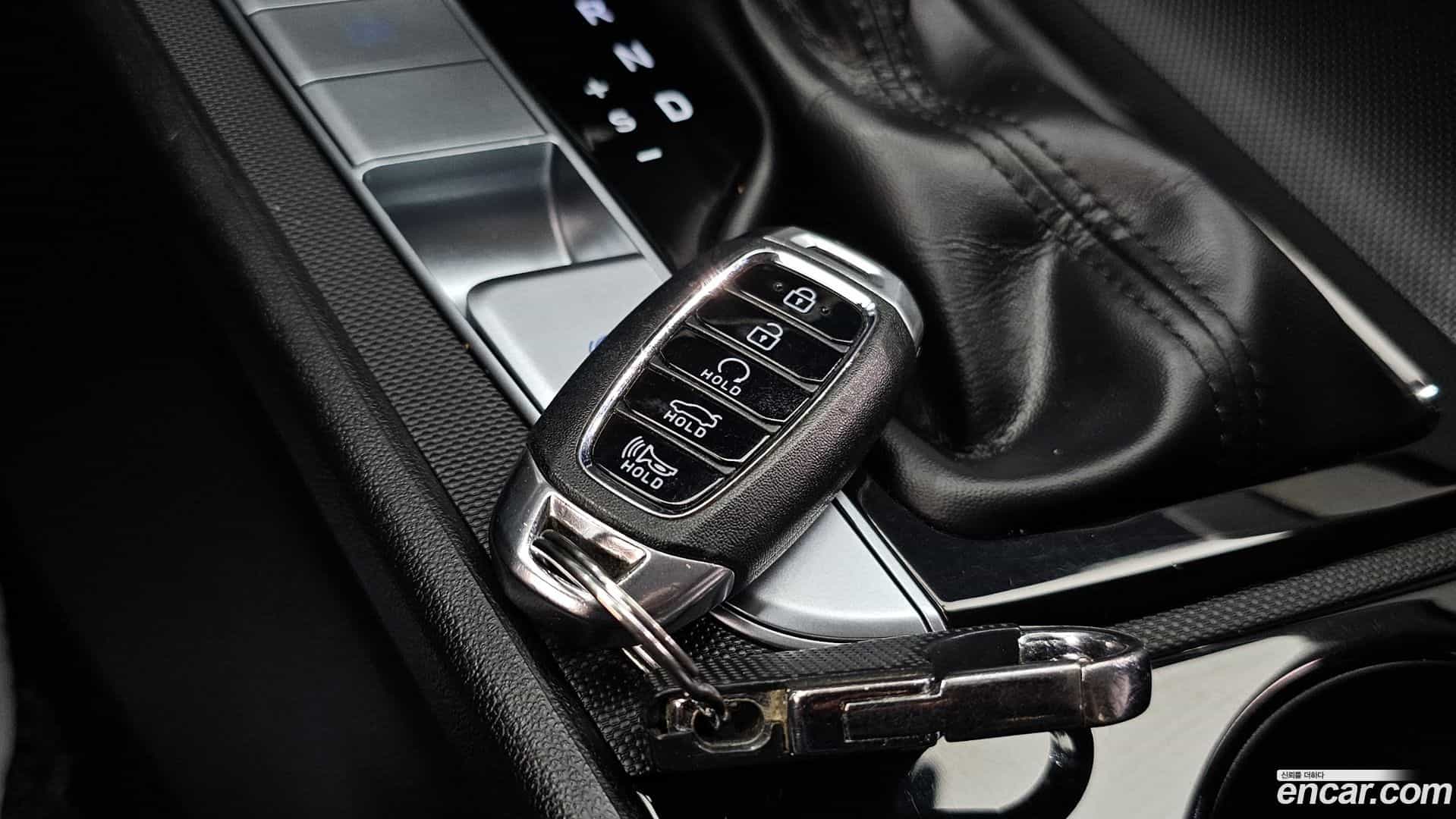 AVANTE Hyundai 2020.6-OPTION-044