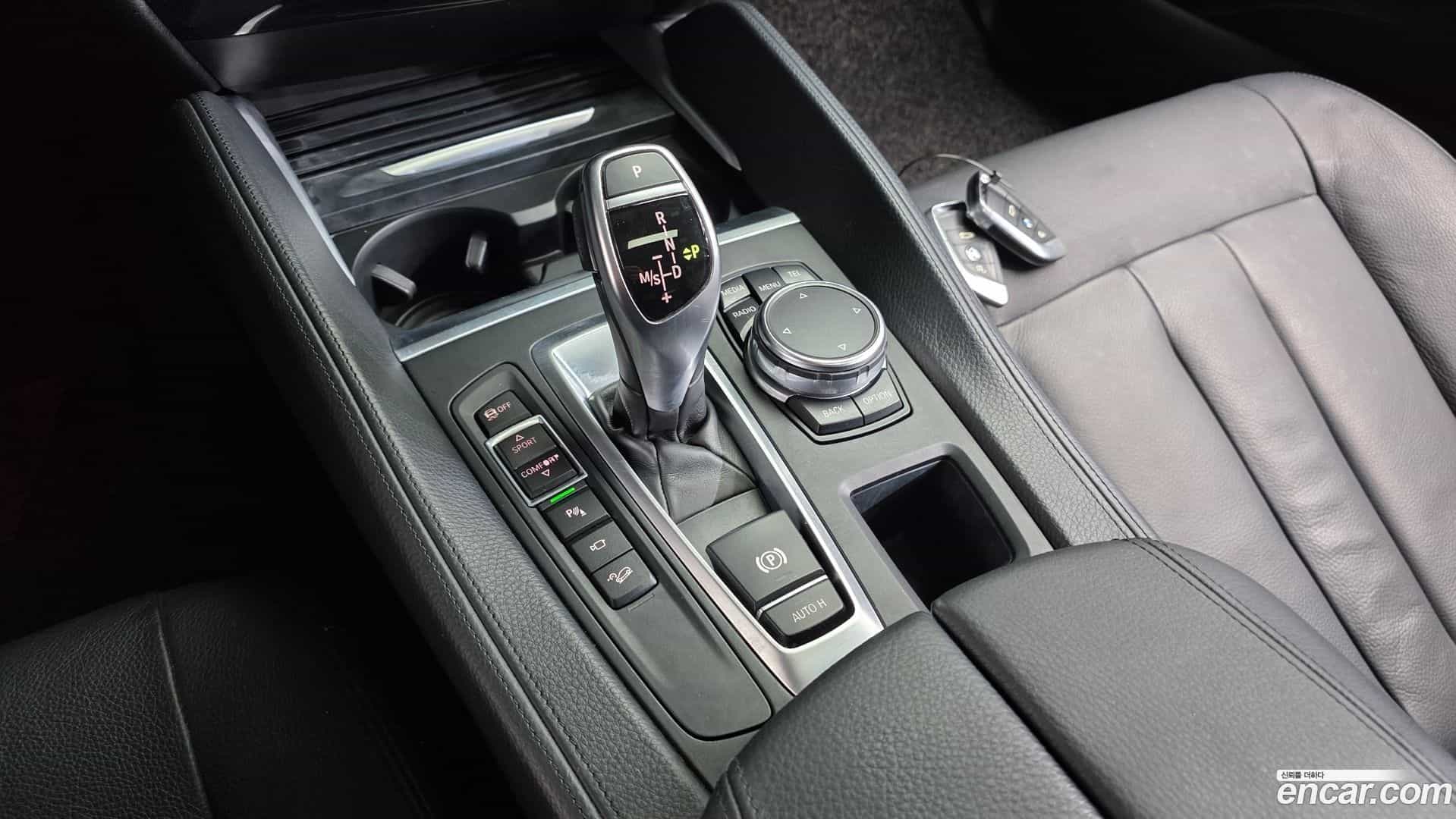X6 BMW 2015.9-INNER-009