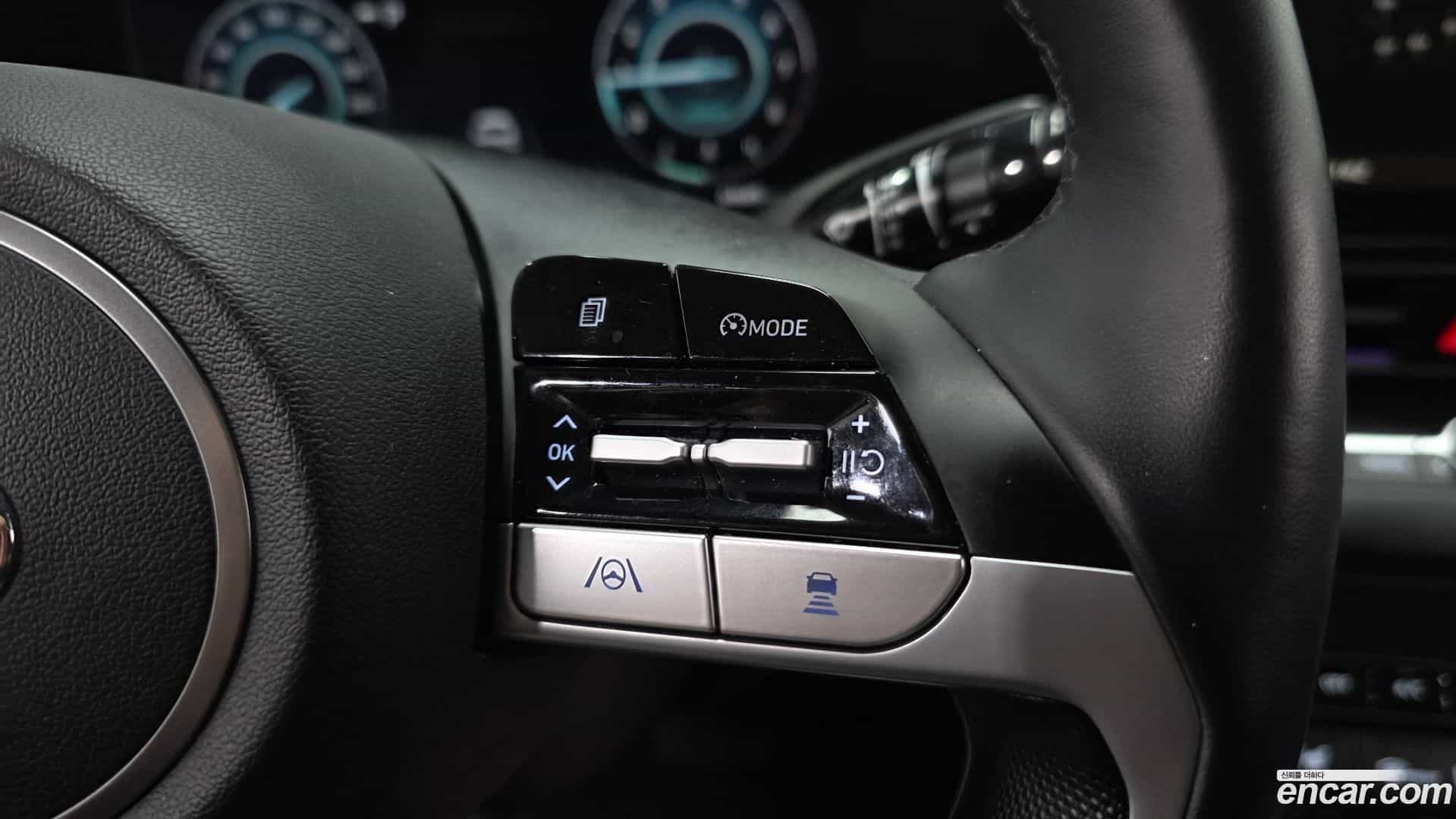 AVANTE Hyundai 2021.11-OPTION-018