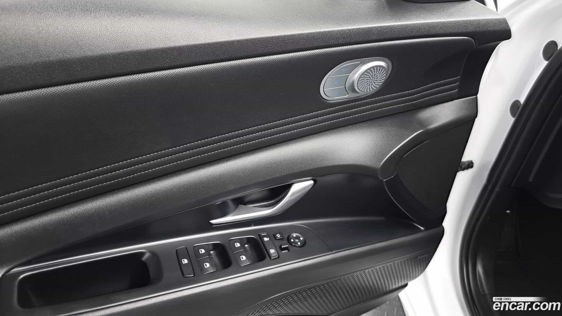 AVANTE Hyundai 2021.11-INNER-034