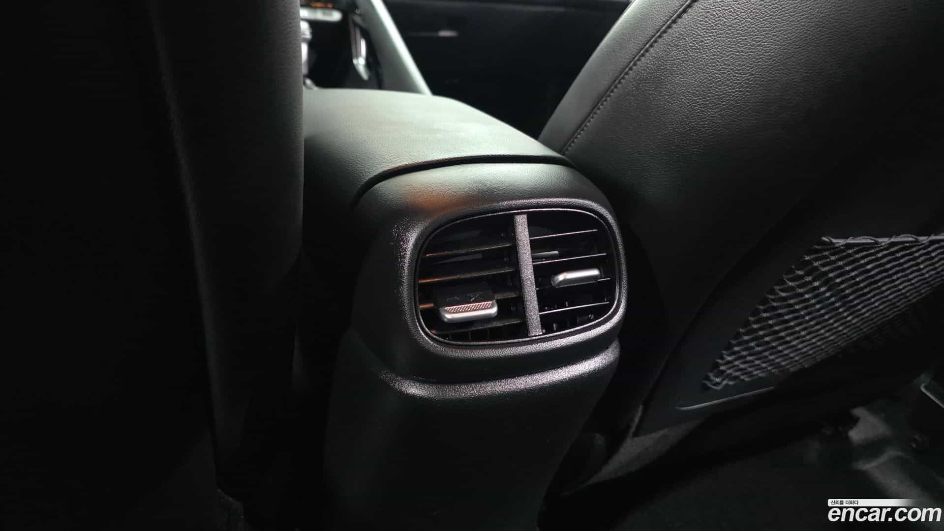 AVANTE Hyundai 2021.11-OPTION-040
